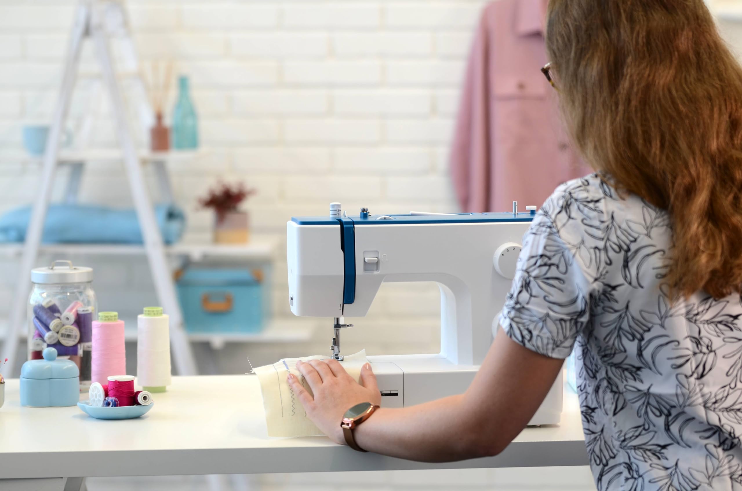 Bernette Sew&Go 1 - Macchina da cucire meccanica per principianti, 10 punti base