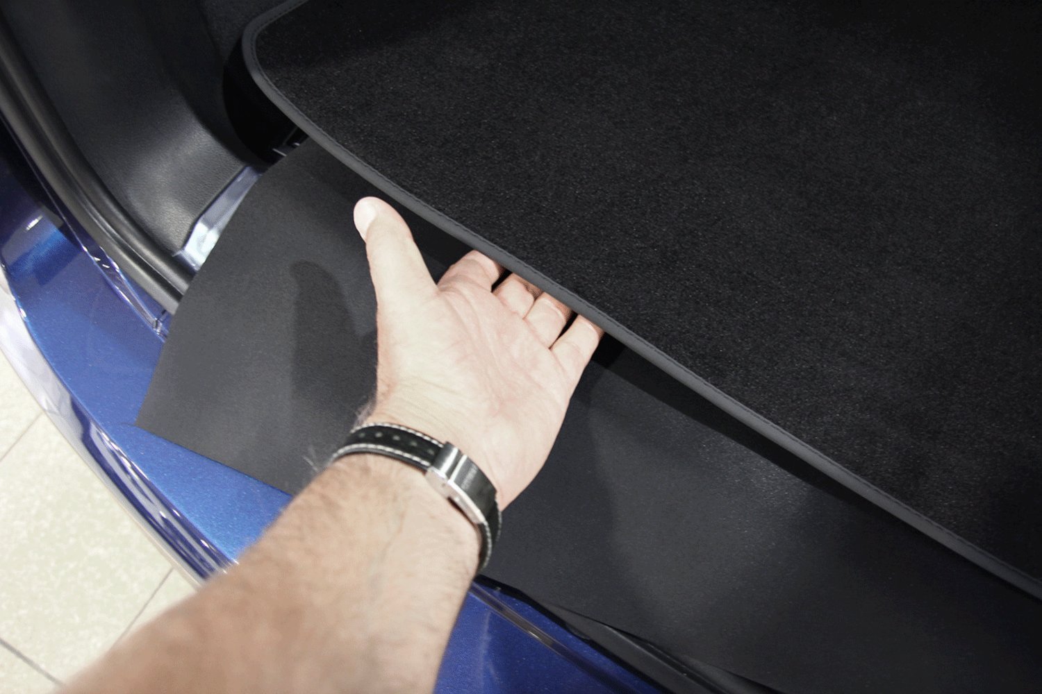 tuning-art 2926 Kofferraummatte passend für VW Tiguan 2 AD1 2016-2024 2-teilig mit Ladekantenschutz