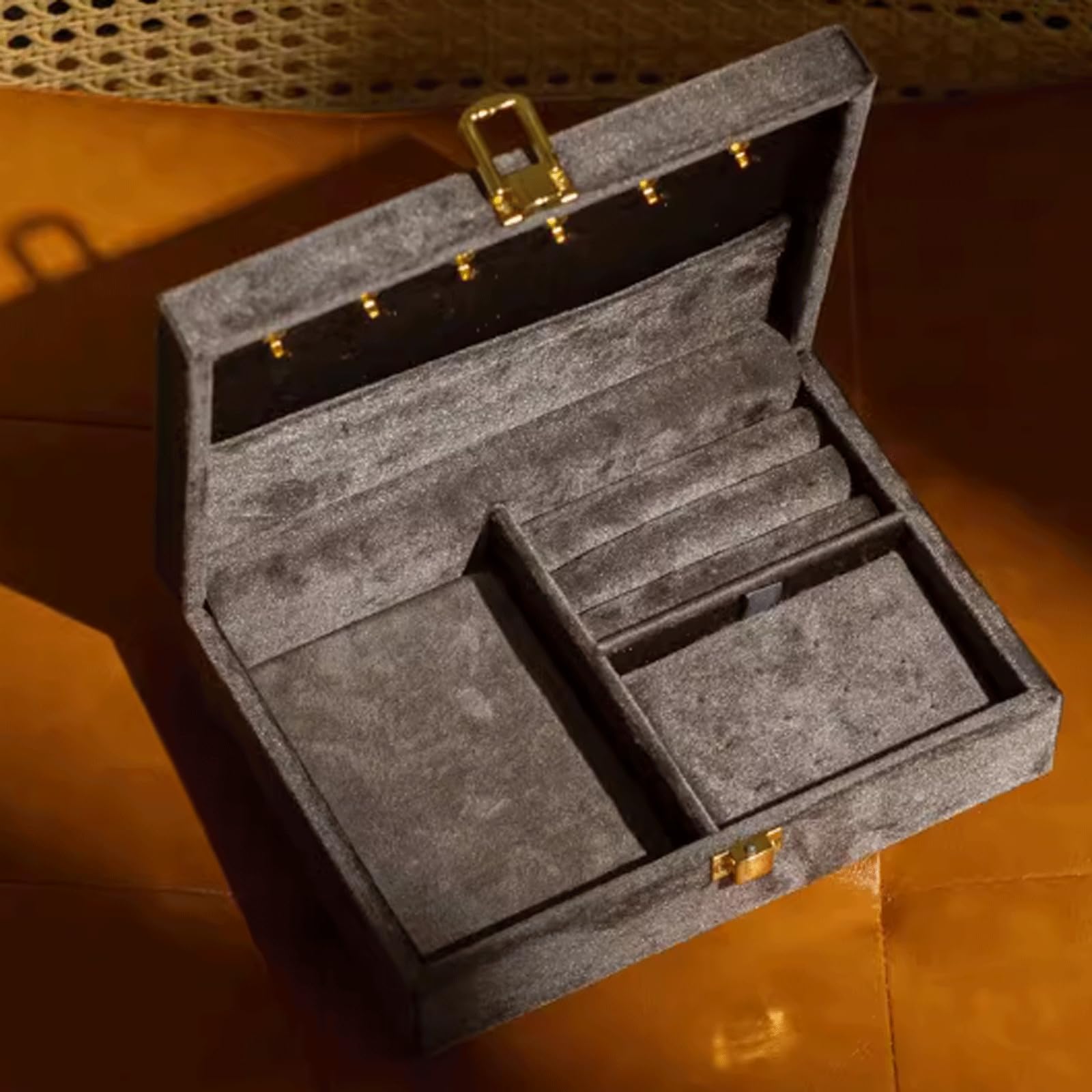 WZGWDC Schmuckkästchen, Samtstoff, Reise-Schmuckkästchen, Metallschnalle, Schmuckschatullen, Schmuckdisplay, Aufbewahrungskoffer für Halsketten, Armbänder, Frauen und Mädchen