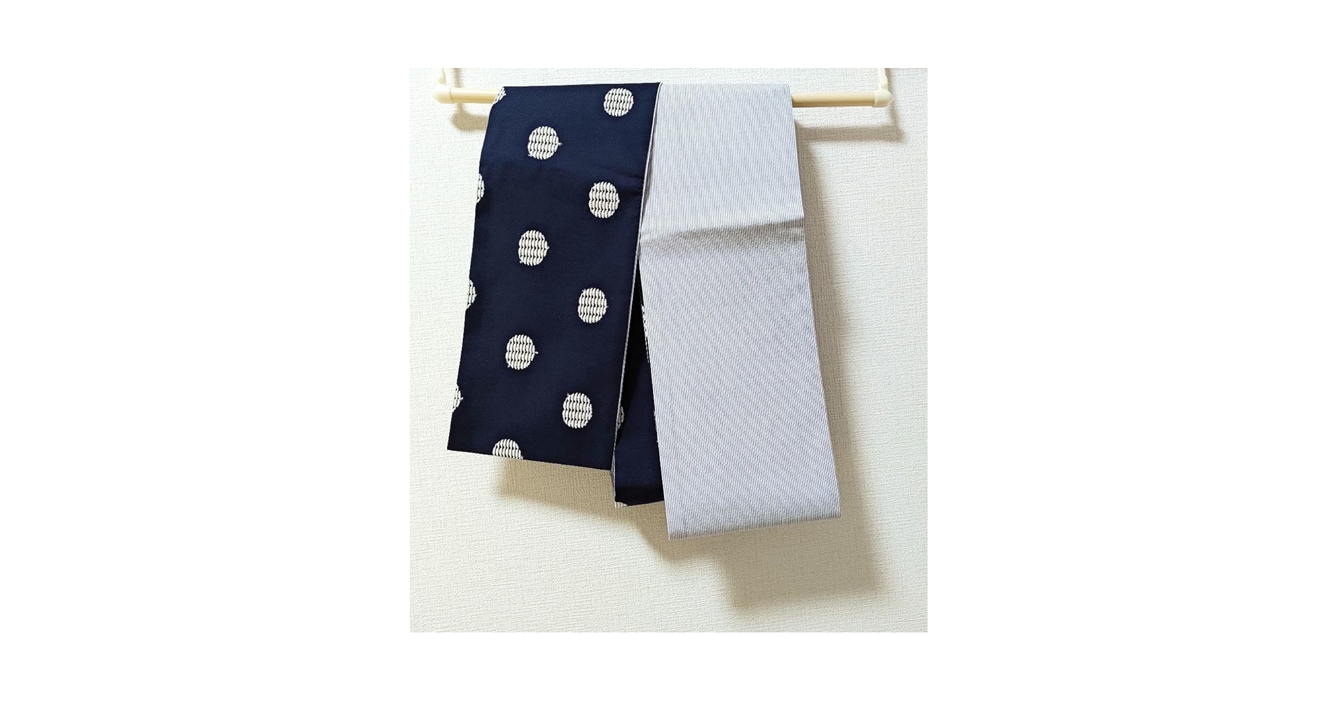 半幅帯紺色ドット柄刺繍ストライプ柄水玉模様リバーシブル着物浴衣帯ネイビーホワイト Amazon.co.jp: 半巾帯リバーシブルドット柄刺繍ストライプ紺色白