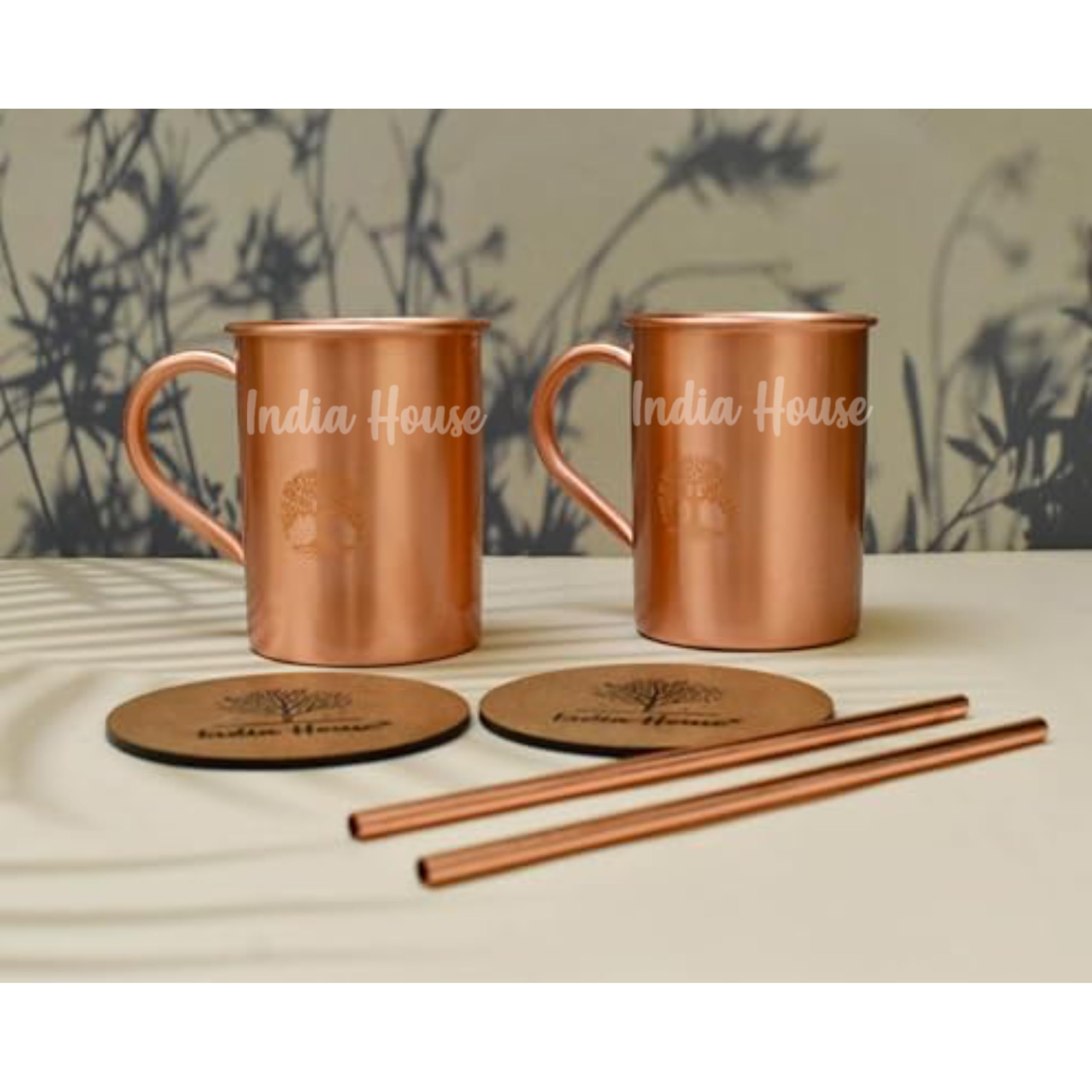 Moscow Mule Copper Mugs – zestaw 4 szklanek z litego miedzi z motywem drzewa, 16 oz, bezpieczne dla żywności i koktajli, zestaw ze słomkami i podstawkami do zimnych napojów, piwa, wini