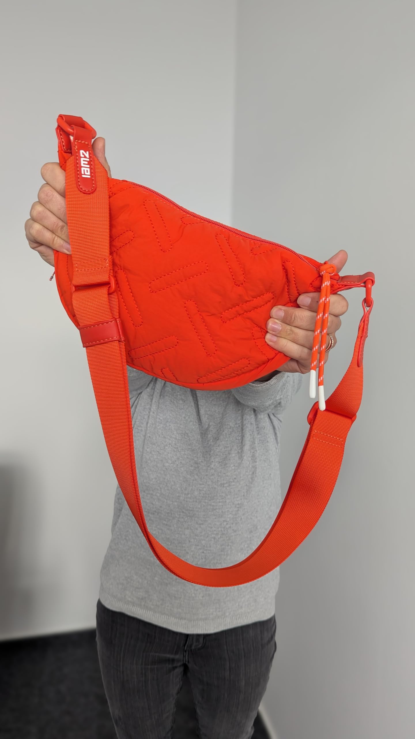 Zwei Damen Puffer Tasche Cleo CL50 gesteppte moonbag 2 Liter wasserabweisende quilted Puffy Bag Halbmond-Form, recyceltes Nylon, Stepptasche tragbar als Umhängetasche oder crossbody
