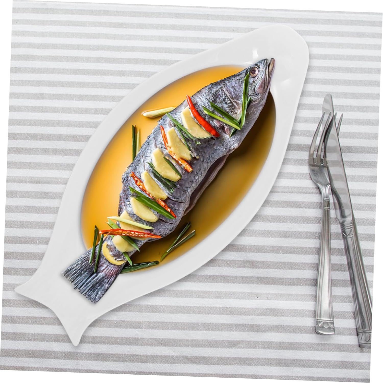 Healifty White Oval Ceramic Fish Platter Plate for Steamed Fish Serving Creative Swimming Shape Design Heat Resistant Kitchen Tableware for Home Restaurant and Party Use