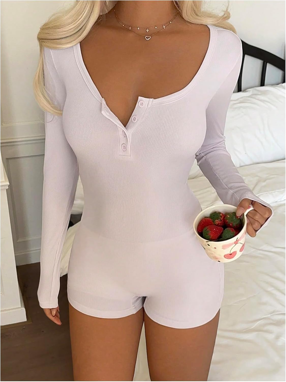 SOLY HUX Women's Long Sleeve Romper Scoop Neck Button Front Casual Short Jumpsuit