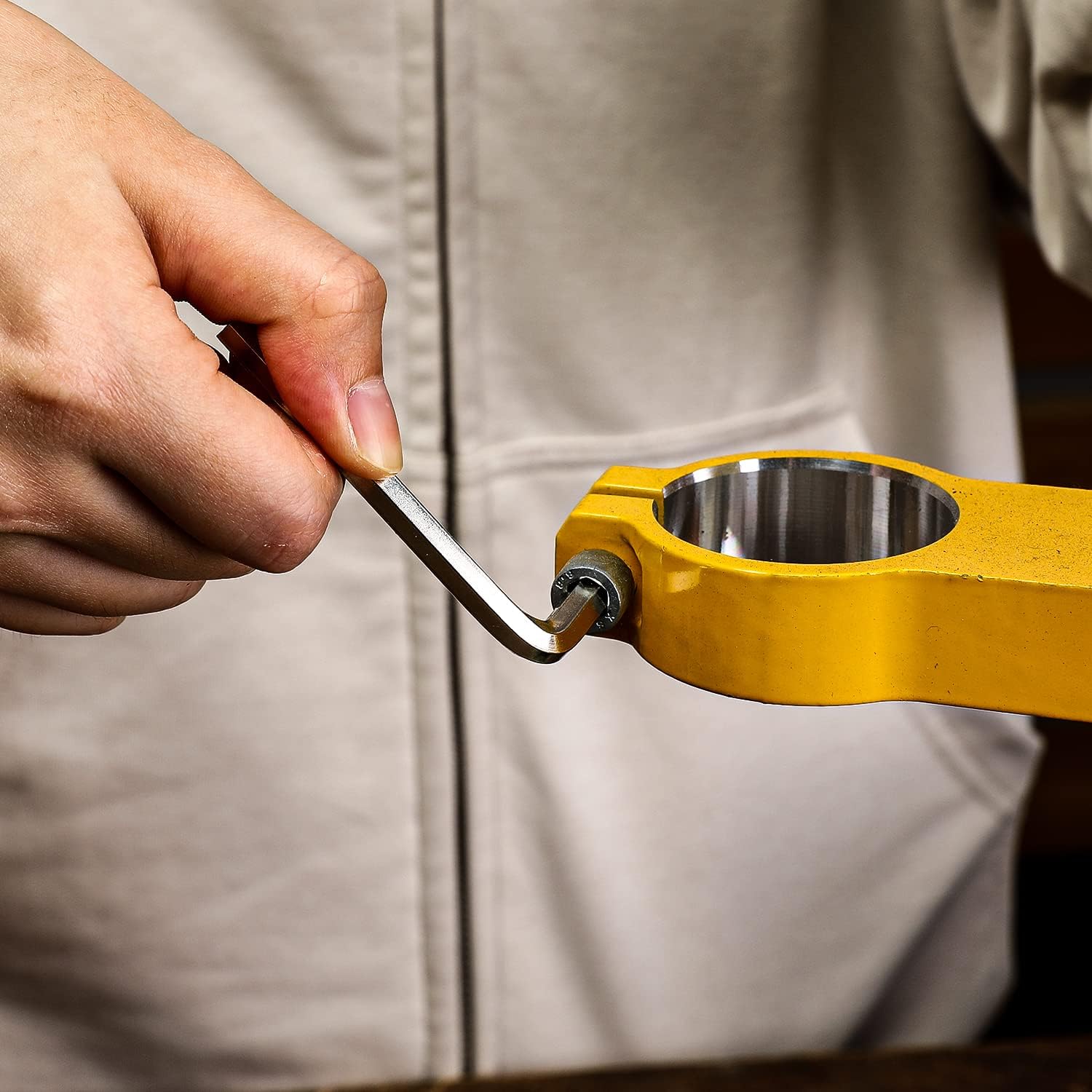 DEKOPRO Ensemble d'Outils à Main de 50 Pièces avec Boîte à Outils en Plastique - Malette Outils Pratique pour Tous vos Projets de Bricolage-Idéal pour Kit Outils Bricolage et Outils et Dépannage