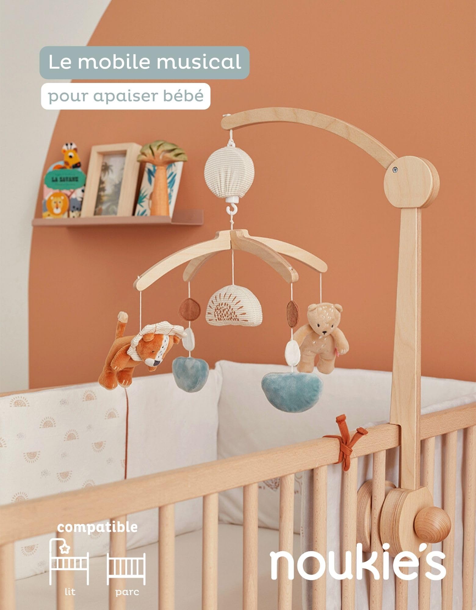 NOUKIE’S - Mobile musical en bois - Babou & Kendi - Rotation automatique sans piles - Compatible avec berceau, lit à barreaux et parc - Idéal dès la naissance pour apaiser et endormir bébé