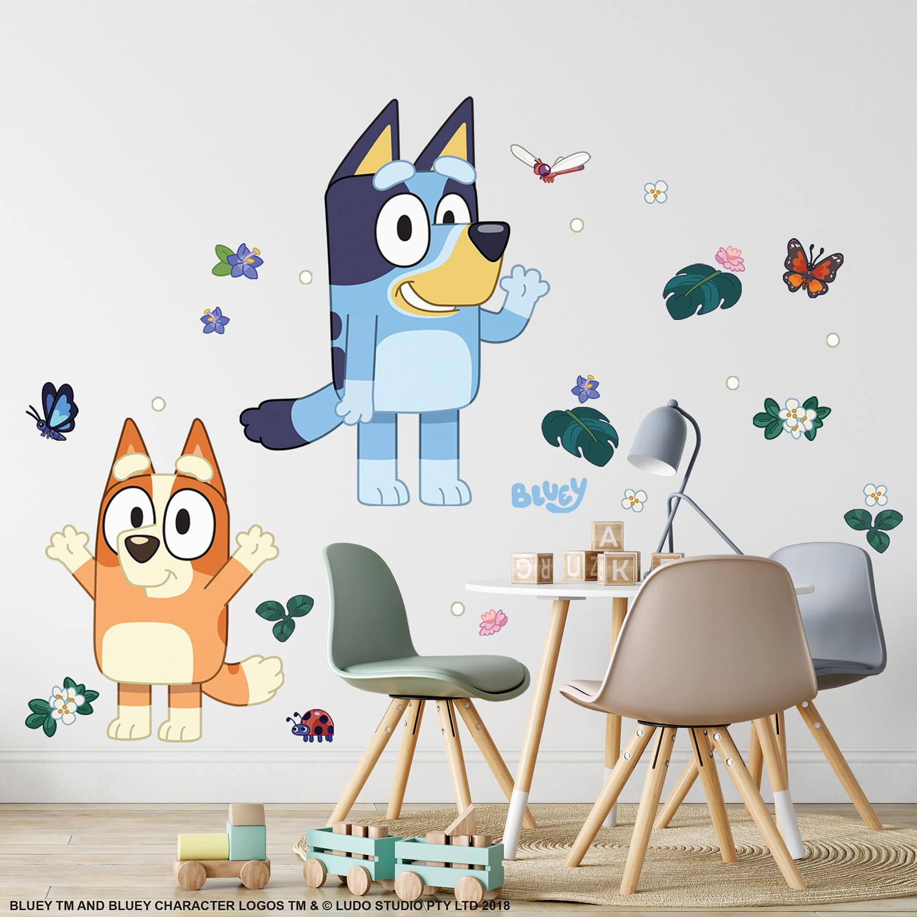 RoomMates Bluey and Bingo RMDM5560 Décalcomanies murales à décoller et à coller Bleu