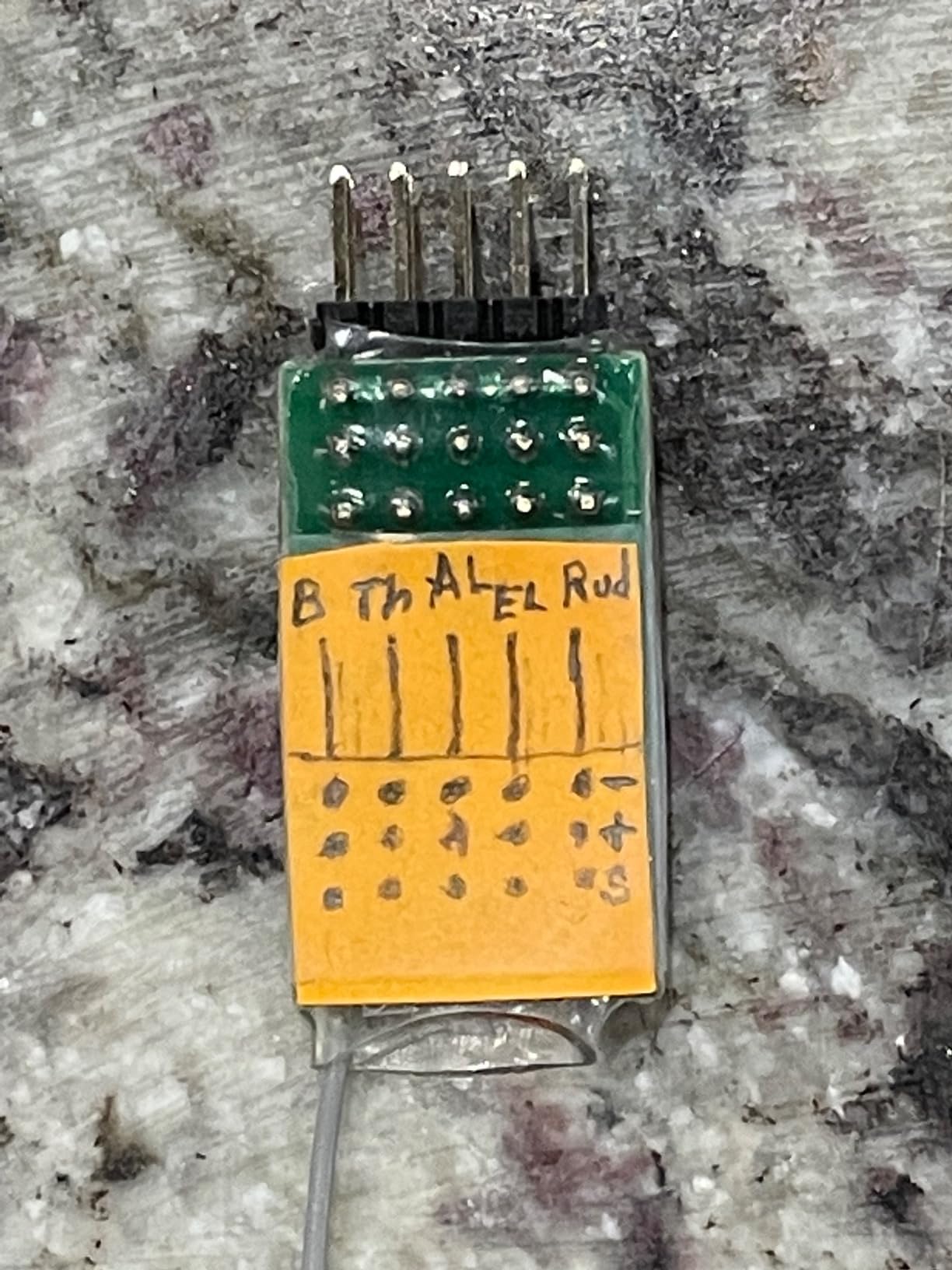 Micro ricevitore 4100E 2.4G 4 canali compatibile per trasmettitore JR Micro ricevitore 4100E 2.4G 4 canali compatibile per trasmettitore JR