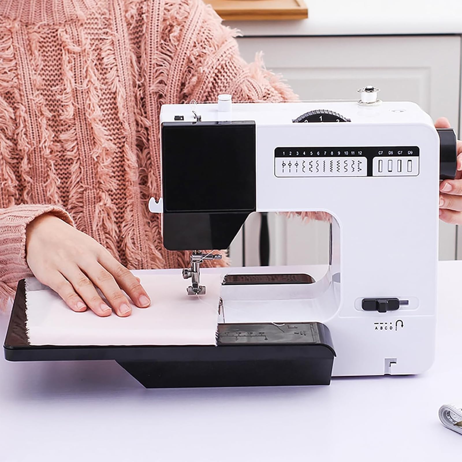 Machine à coudre industrielle - Portable automatique avec 38 points intégrés, 12 fonctions pour débutants et professionnels, gère des tissus de 6 à 8 couches d'épaisseur