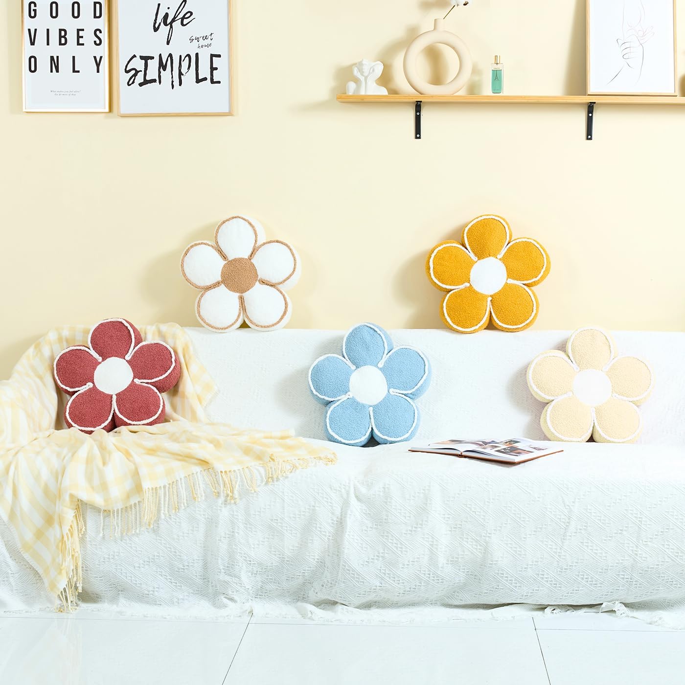 Sioloc Flower Shaped Pillow Daisy Pillows Floor Cushion Pastel Cute Seat Cushions Aesthetic Classroom Dorm Decorative Fun Throw Pillow for Bed,Couch(Beige,19.7")