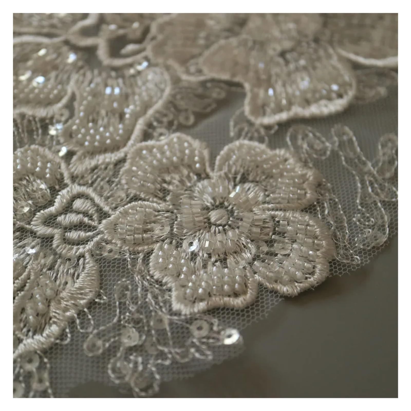Écussons en dentelle brodée, Appliques de dentelle broderie perlée, multicolore, 1 yard