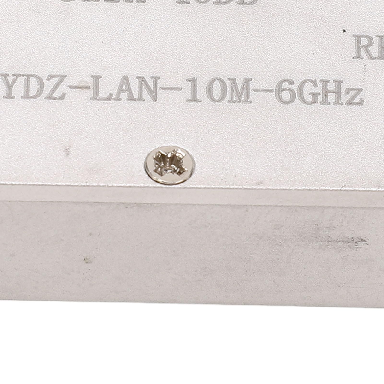 Amplificateur RF 40dB à Gain élevé 10M à 6GHz Amplificateur à Large Bande à Faible Bruit Transmission Précise Préamplificateur de Puissance RF pour Radio FM