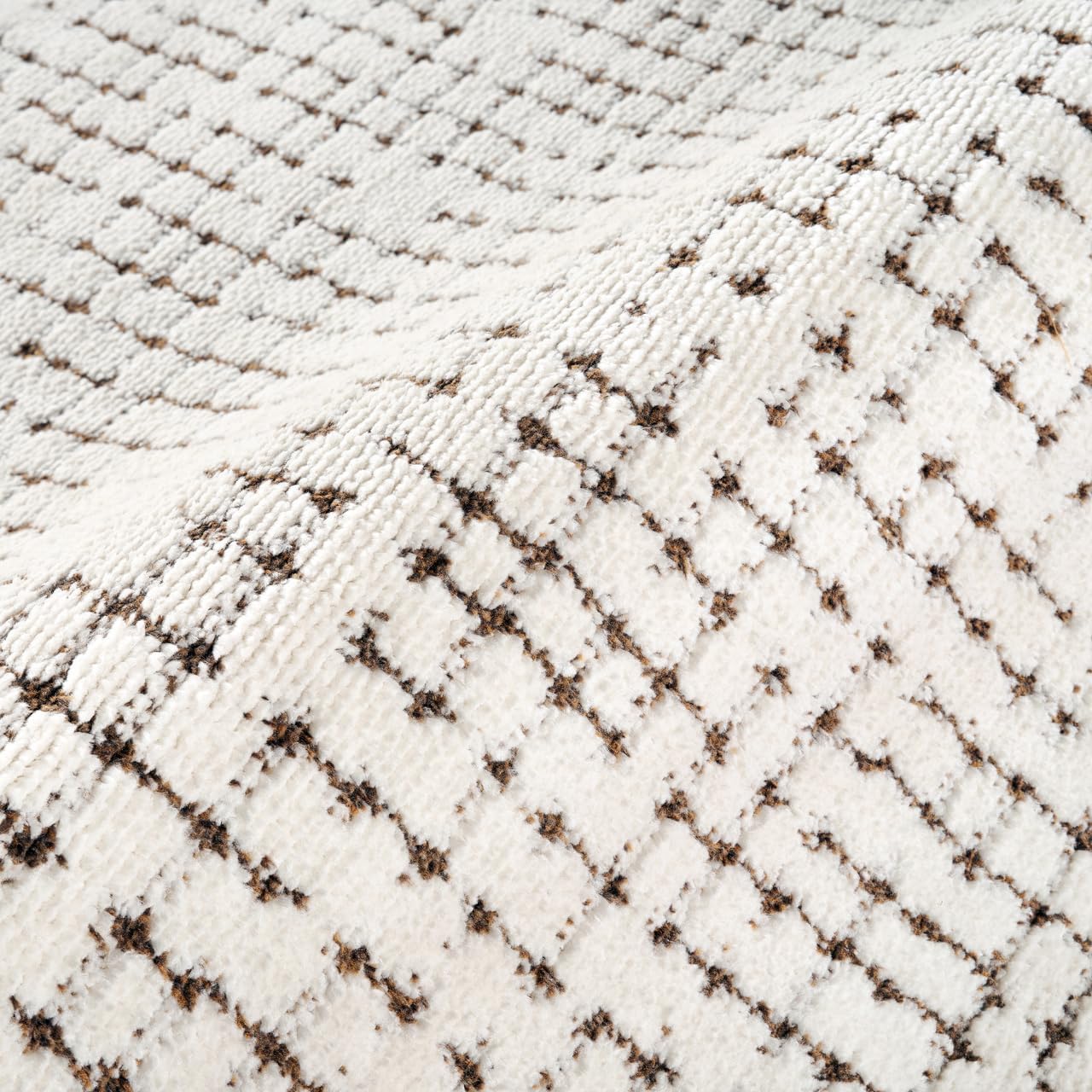 Abani Cream/Brown Area Rug – 8' x 10' – Oliver Collection – Crosshatch Pattern – Non-Shedding, Easy to Clean – Durable for Living Room, Bedroom, or Office, Pet & Child Friendly