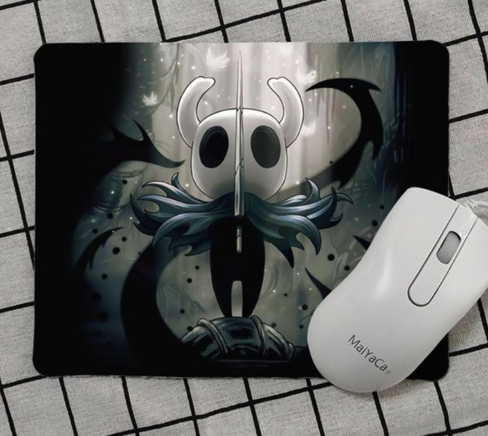 Hollow Knight Metroidvania - Alfombrilla de mouse antideslizante para videojuegos, computadora de escritorio, laptop, con borde cosido, 7.1 x 8.7 pulgadas