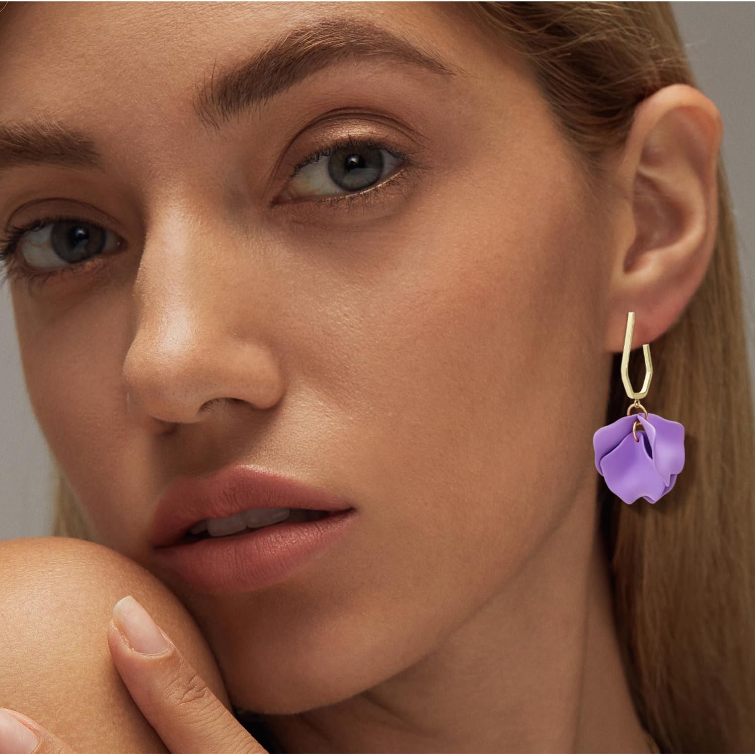 Halawly Acrylic Rose Petal Earrings Dangle Flower Trendy Elegant Earrings Drop Statement Floral Tassel Earrings for Women Jewelry - Image 3