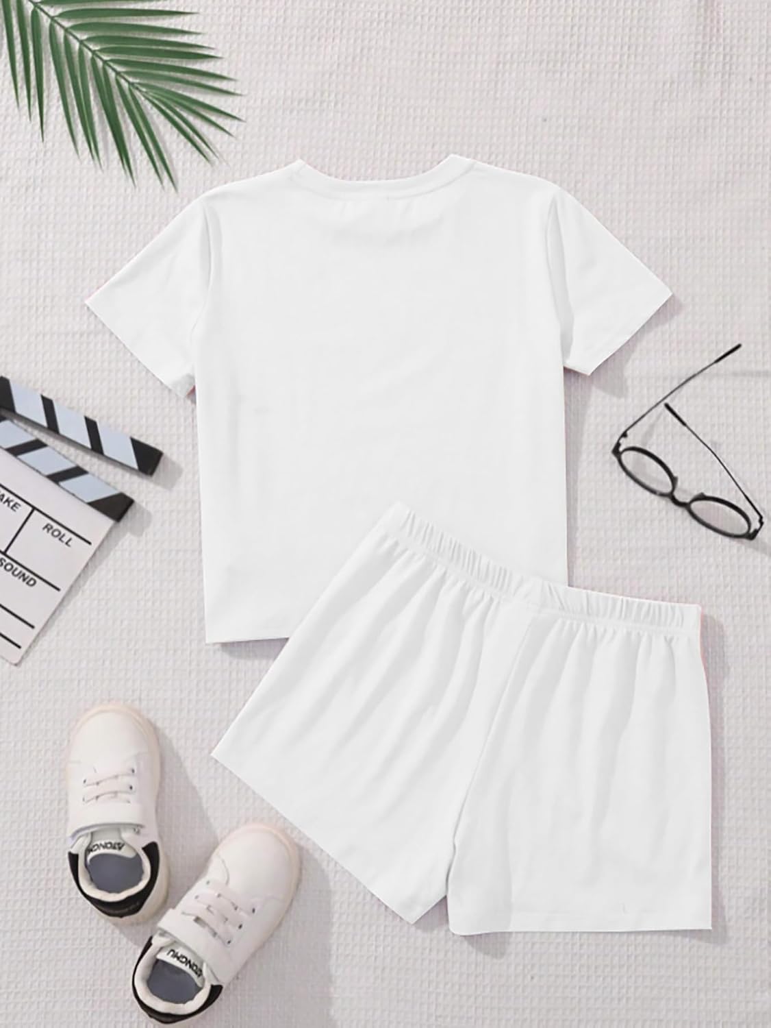 SHENHE Girl's Summer Outfits 2 Piece Short Sleeve Graphic Bow Shirt Tee and Shorts Set