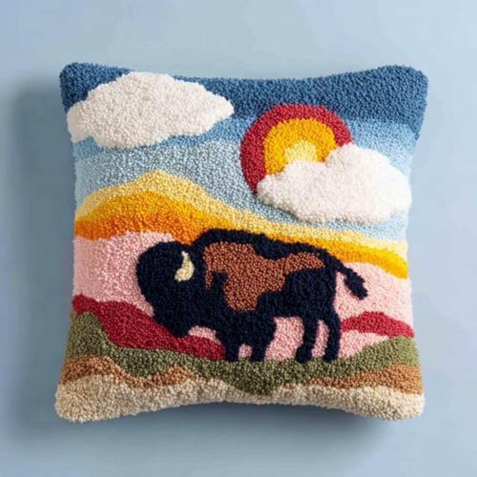 kitphoenix DIY Latch Hook Cushion Kit for Adults,Buffalo and Sunset,Pre-Printed Cushion Cover Craft Set with Yarn and Hook,Beginner Crochet Embroidery Kit,43x43 cm Home Décor Gift for Women