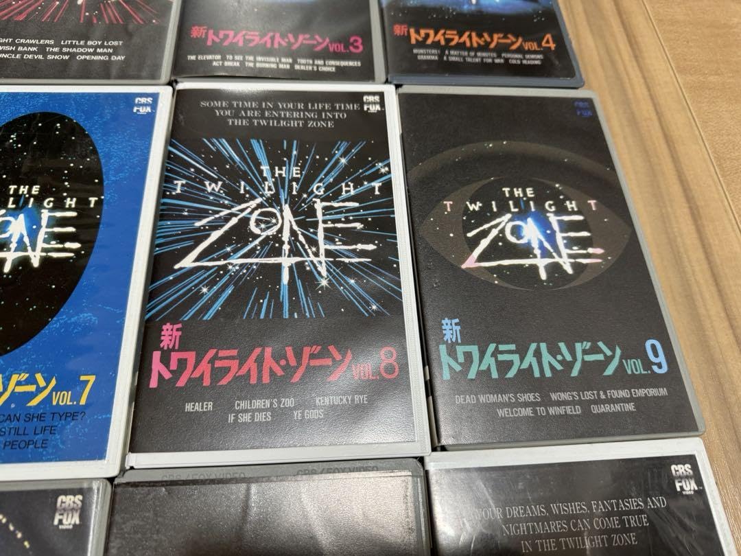 Amazon.co.jp: レアVHS貴重○新トワイライト・ゾーン全12巻セット