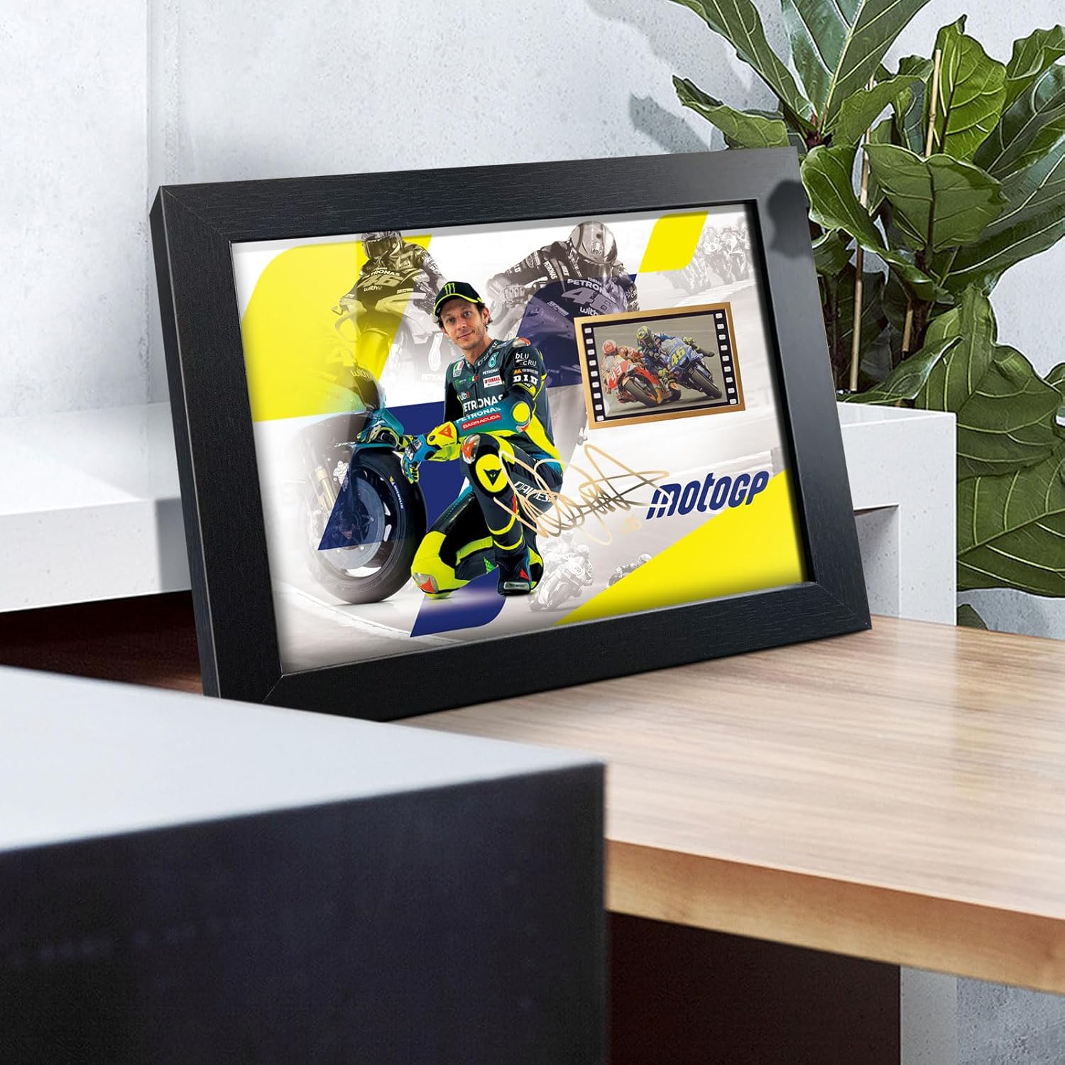 sufenvera Sports Fans Poster - Valentino Rossi Framed Photo with Print Signed and Mini Film Display,MotoGP Collectibles Gifts for Motorcycle Racing Enthusiasts 8x6 Inches