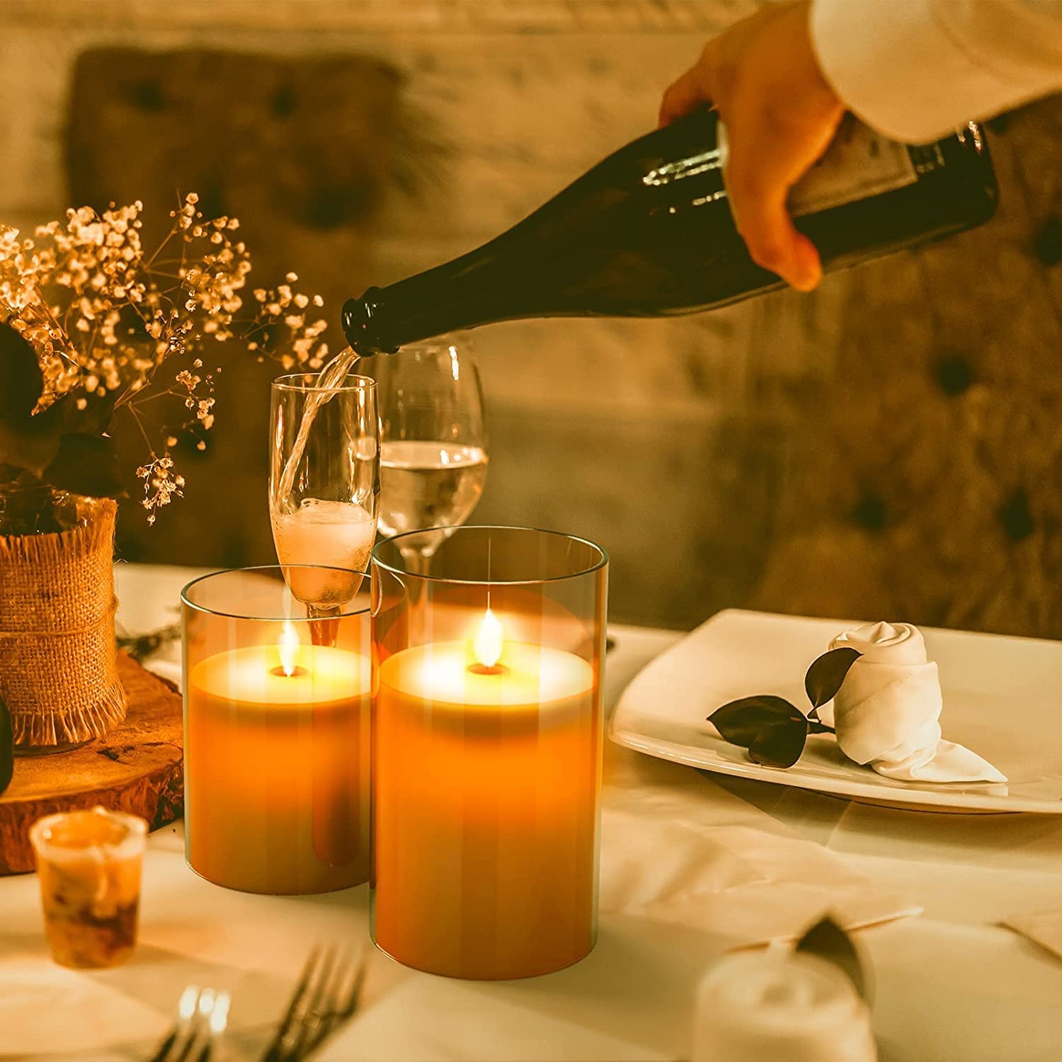 Candele LED 2 pezzi, Flickering Flameless Candele, Candele a Batteria with Glass con Telecomando a 10 Tasti, Realizzato in Vera Paraffina,con Funzione Timer 24 Ore per Decorazione, Festa-15cm Marrone