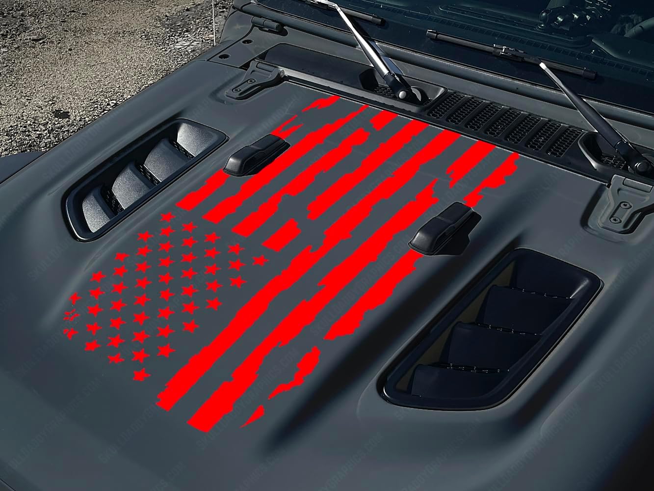 Reversed Distressed American Flag Hood Decal to fit Rubicon Jeep Wrangler Gladiator JL JT 2018-2025 (Red)