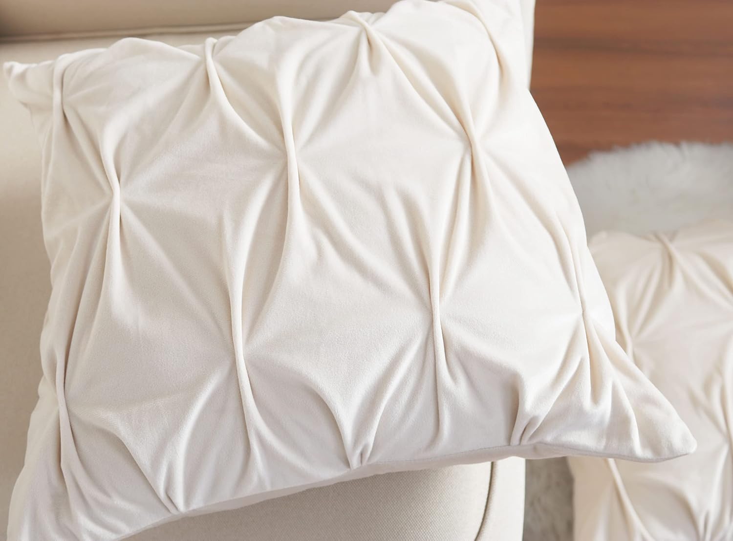 Diamond Pinch Pleated Crystal Velvet Pillowcases 2 Pack Soft Solid Pintuck Throw Cushion Cover for Home Decor with Hidden Zipper Closure，18×18 (18"×18", Beige)