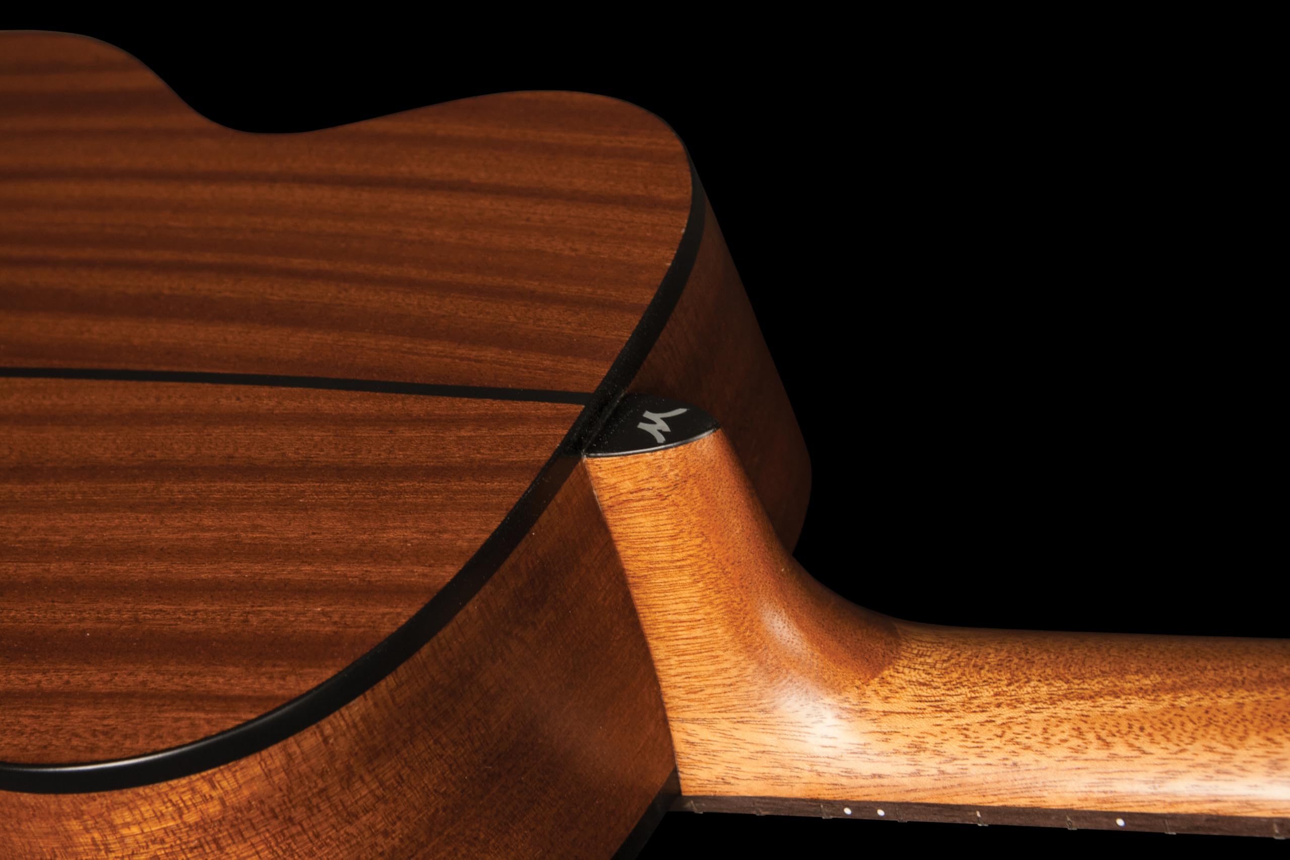 Washburn AGM5K Guitare Folk Mini-Auditorium avec Housse