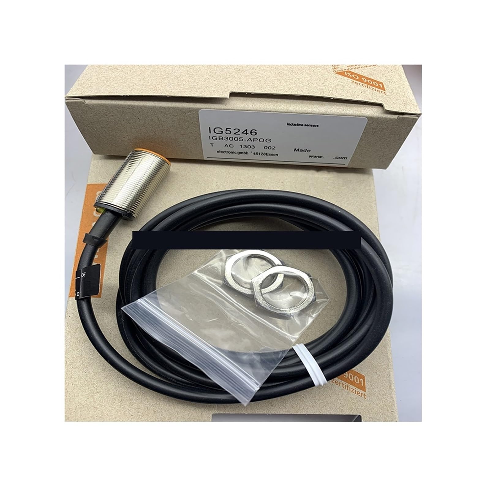 Capteur de proximité inductif IG5597 et détecteur switch