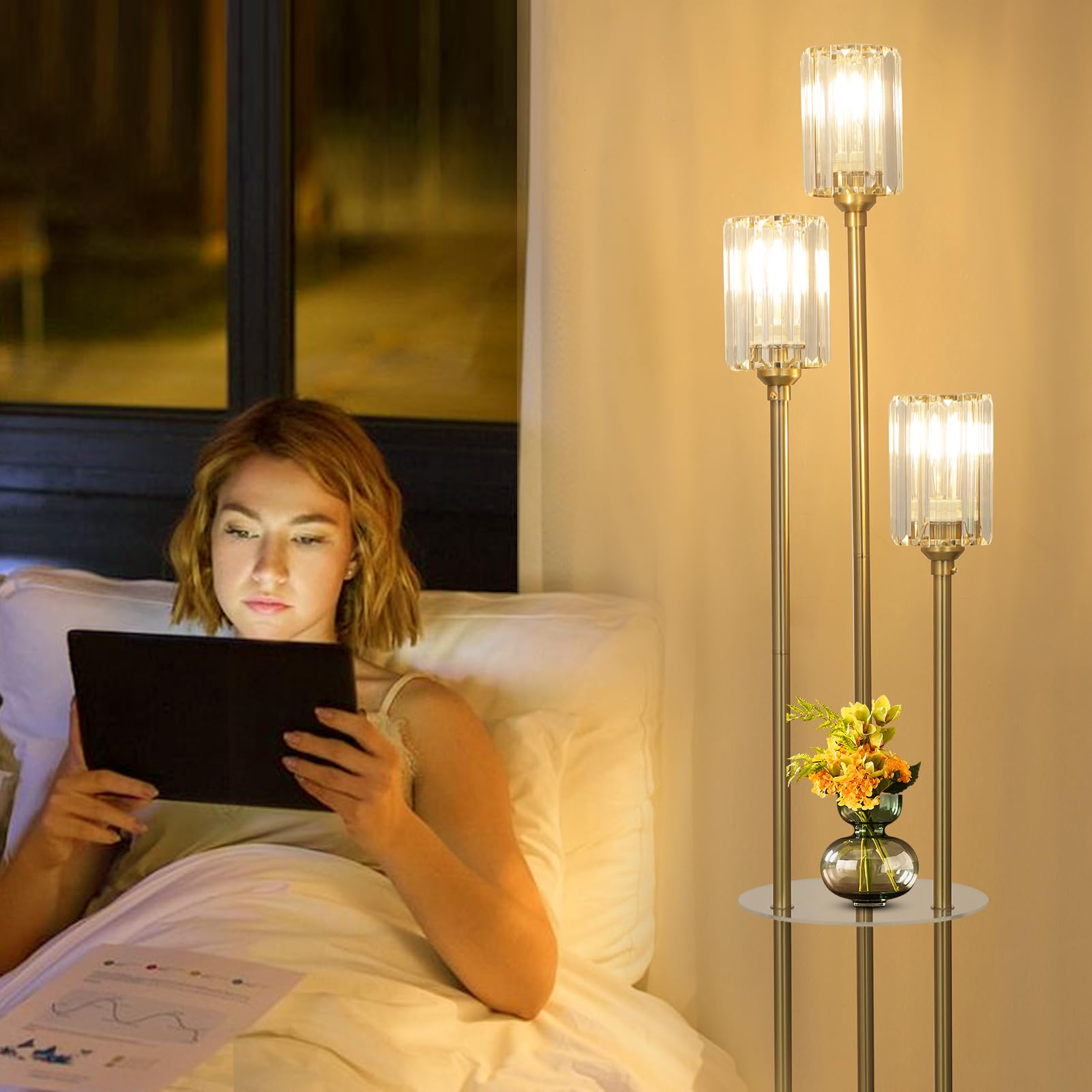 Rayofly Gold Stehlampe Wohnzimmer, Modern Stehlampe mit Regal, 3-flammige Vintage Stehleuchte mit Glas Lampenschirm & Fußschalter, Kristall Stehlampen für Schlafzimmer Büro, Glas Stehlampen Wohnzimmer