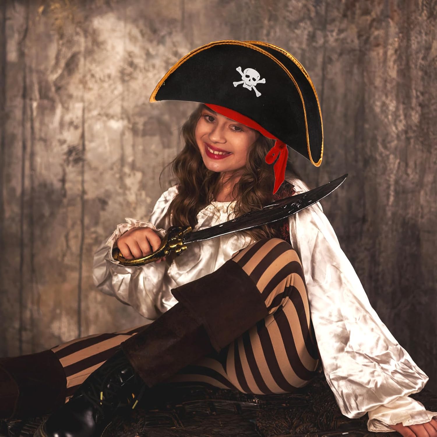 Tebery 6 Pcs Pirate Captain Hat, Skull Print Pirate Costume Party Hats, Classic Pirates Captain Cap, Pirate Theme Party Favors Supplies for Cosplay Party, Halloween