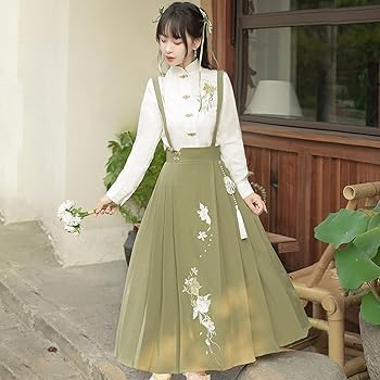 全部チャイナスカートとサスペンダーです 全部チャイナスカートとサスペンダーです