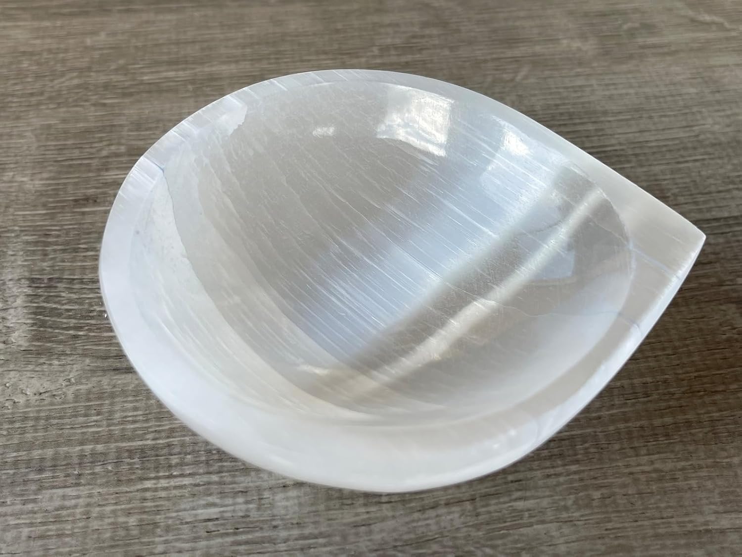 GAF TREASURES Selenite Teardrop Bowl – 4.5" White Polished Selenite Drop Dish | Crystal Cleansing, Charging & Healing Bowl