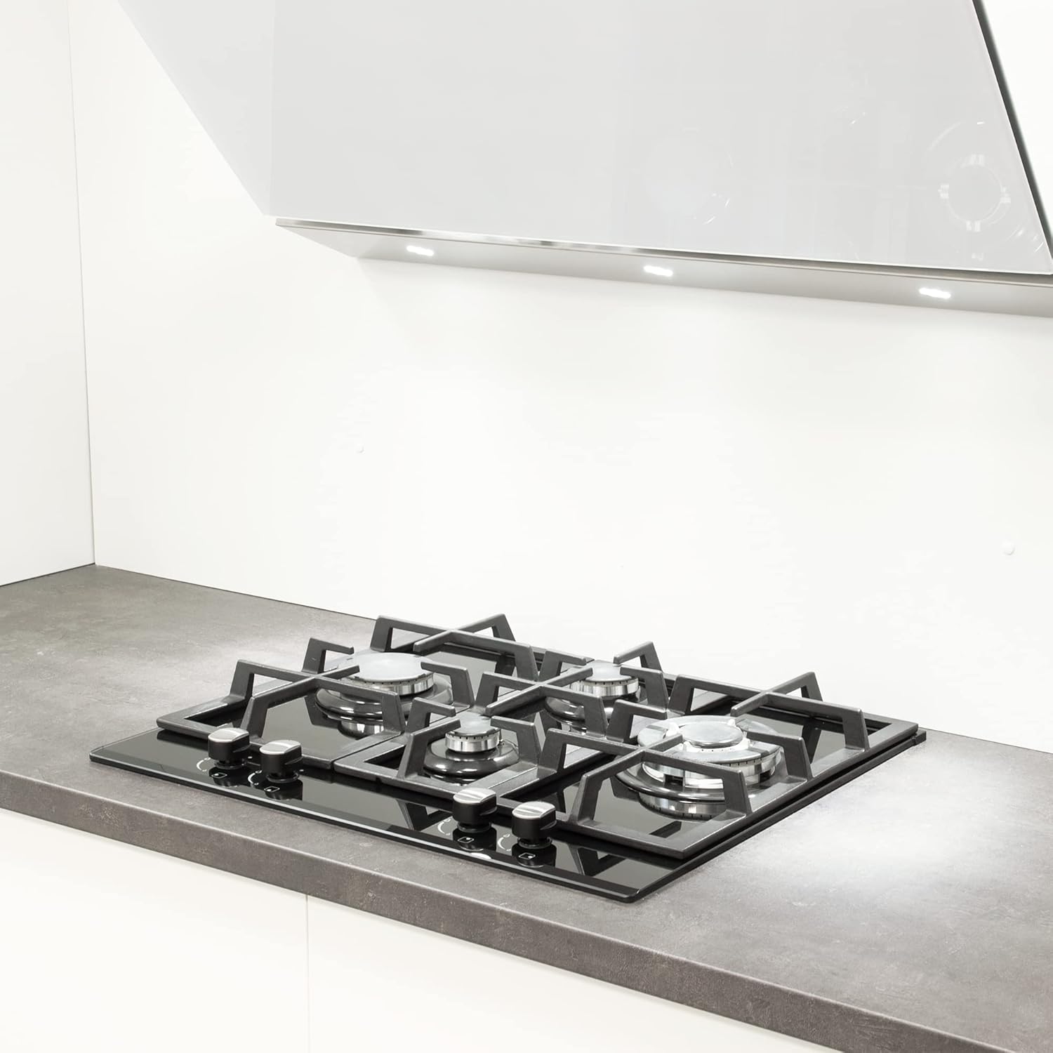 LCI 6031 BK - Piano Cottura a Gas Butano a 4 Fuochi - 1 Tripla Corona - Predisposto per Cottura a Gas Naturale - Larghezza 64 cm - Potenza Totale 9,25 Kw - Griglie e Bruciatori a Gas Smaltati - Cata LCI 6031 BK - Piano Cottura a Gas Butano a 4 Fuochi - 1 Tripla Corona - Predisposto per Cottura a Gas Naturale - Larghezza 64 cm - Potenza Totale 9,25 Kw - Griglie e Bruciatori a Gas Smaltati - Cata