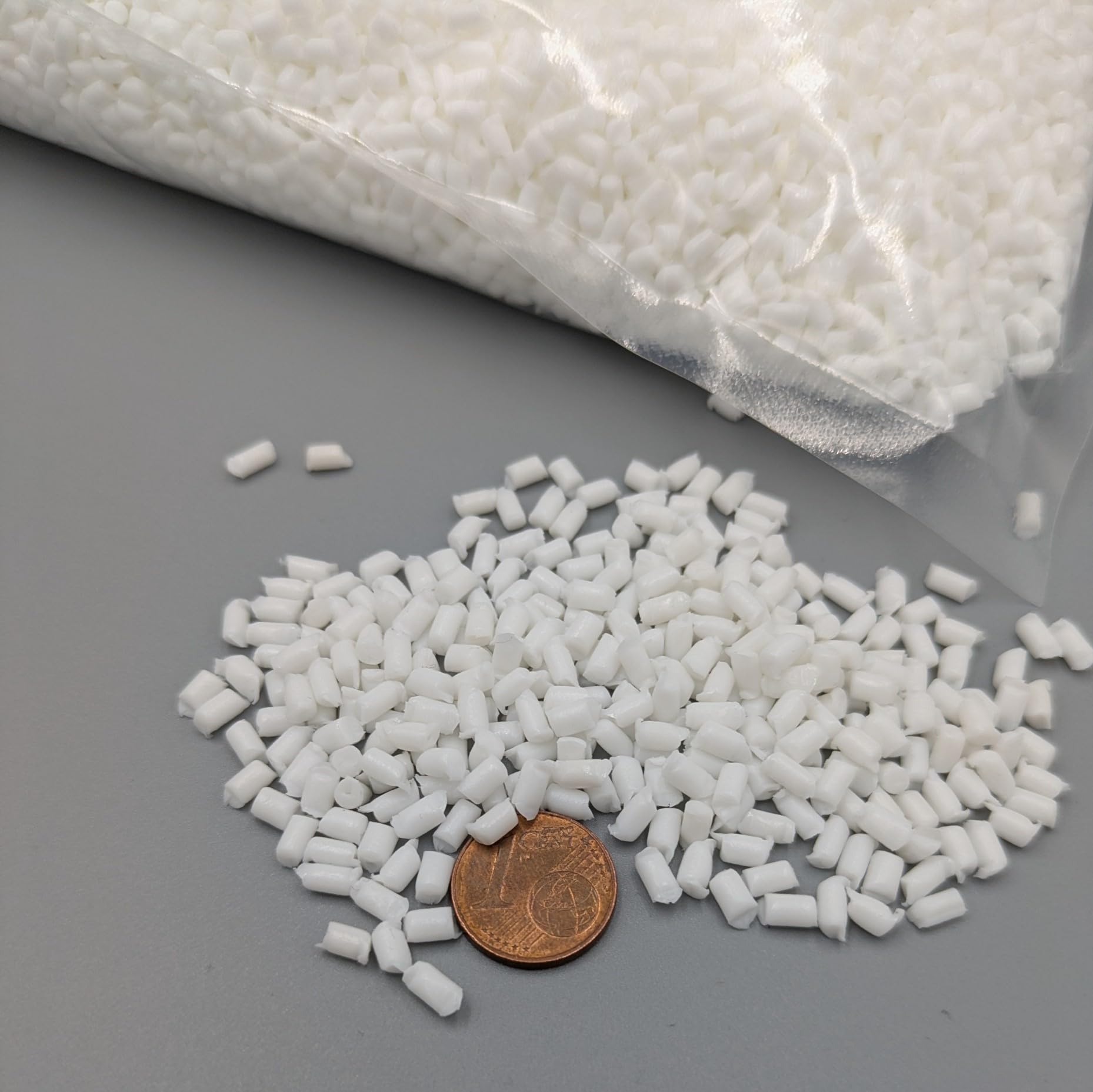 Granulés De Plastique De Remplissage 10 Kg - Neuf - Marque MaKu7 - Origine Allemagne
