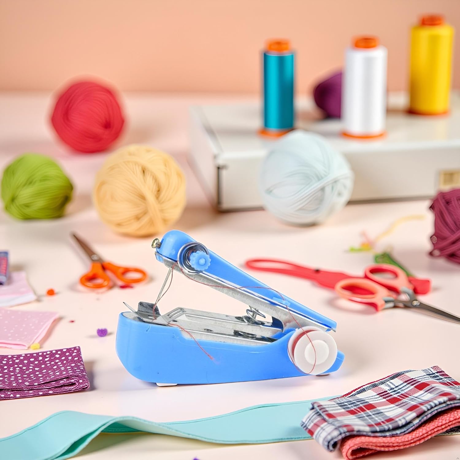 1Pc Handheld Sewing Machine, Portable Mini Manual Sewing Machine Handy Needlework Tool Mini Sewer Machine Hand Stitcher