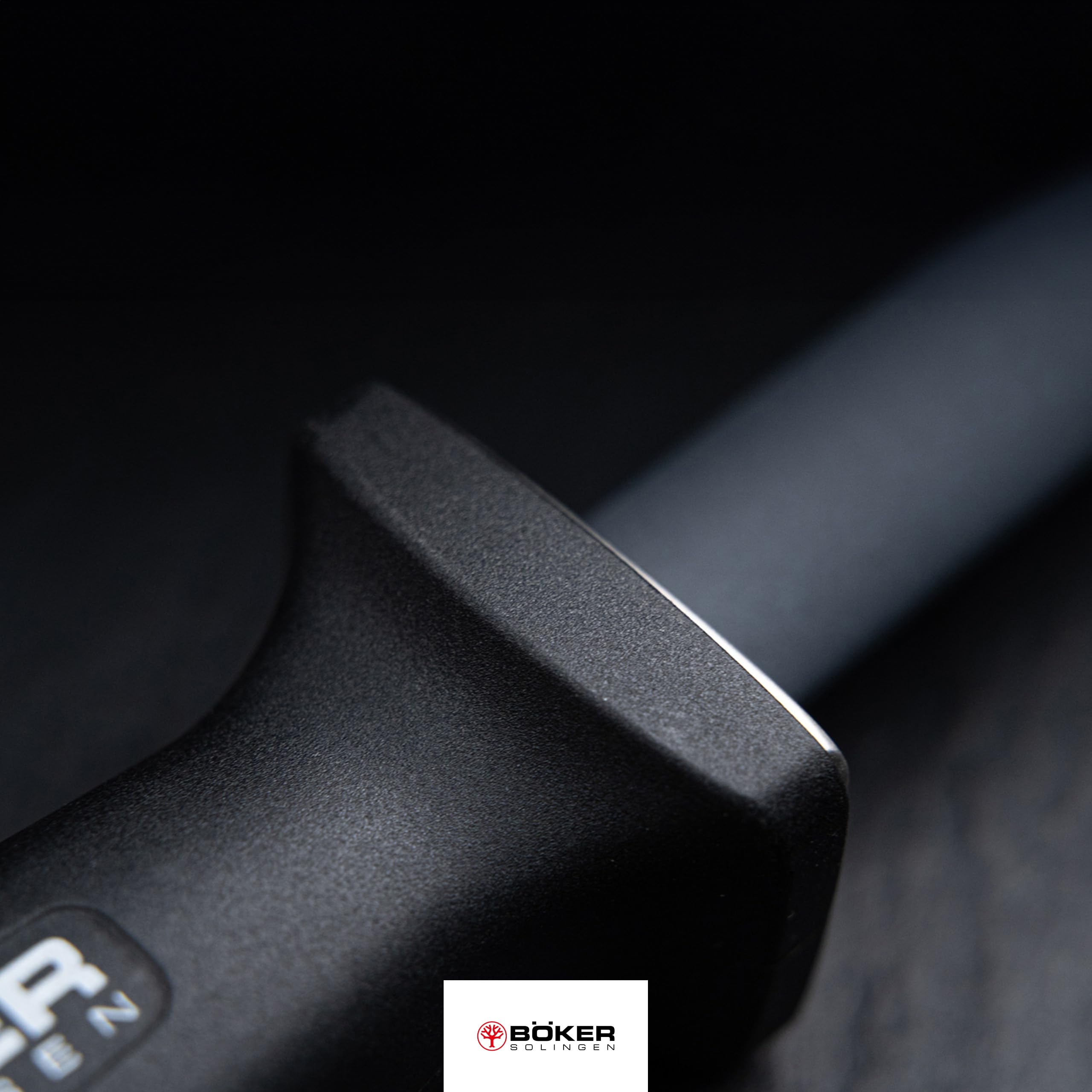 BÖKER SOLINGEN® Keramik Schleifstab für Messer - Abziehstahl mit Klinge 28 cm lang - Profi Wetzstahl oval mit Winkel-Hilfe 20° - Küchen Wetzstab Messer-Schärfer mit mittlerer Körnung 1000