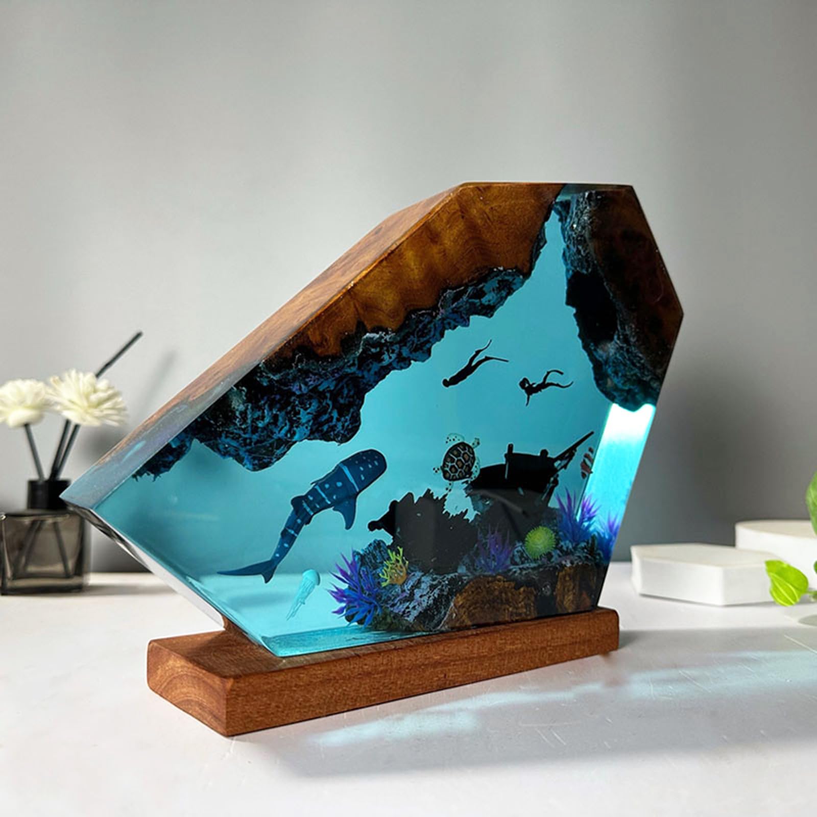 Drawelry Ocean Creative Epoxy Resin Wood Light Lamp, Handmade Multi Color Deep Sea Diver Cave Diving Enthusiasts Led Night Light, Aquatic Ocean Lamp Birthday Desktop Decor Gift (Ocean World)