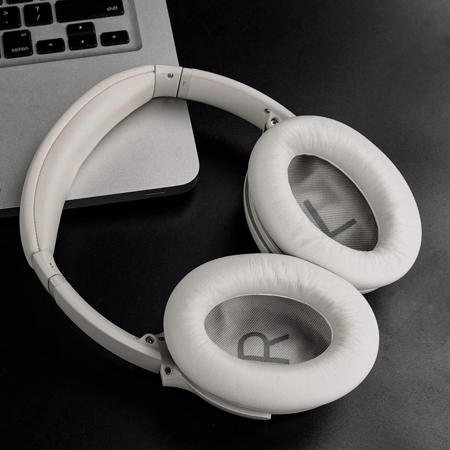 Amazon | GONSIFACHAイヤーパッド イヤークッション互換 Bose