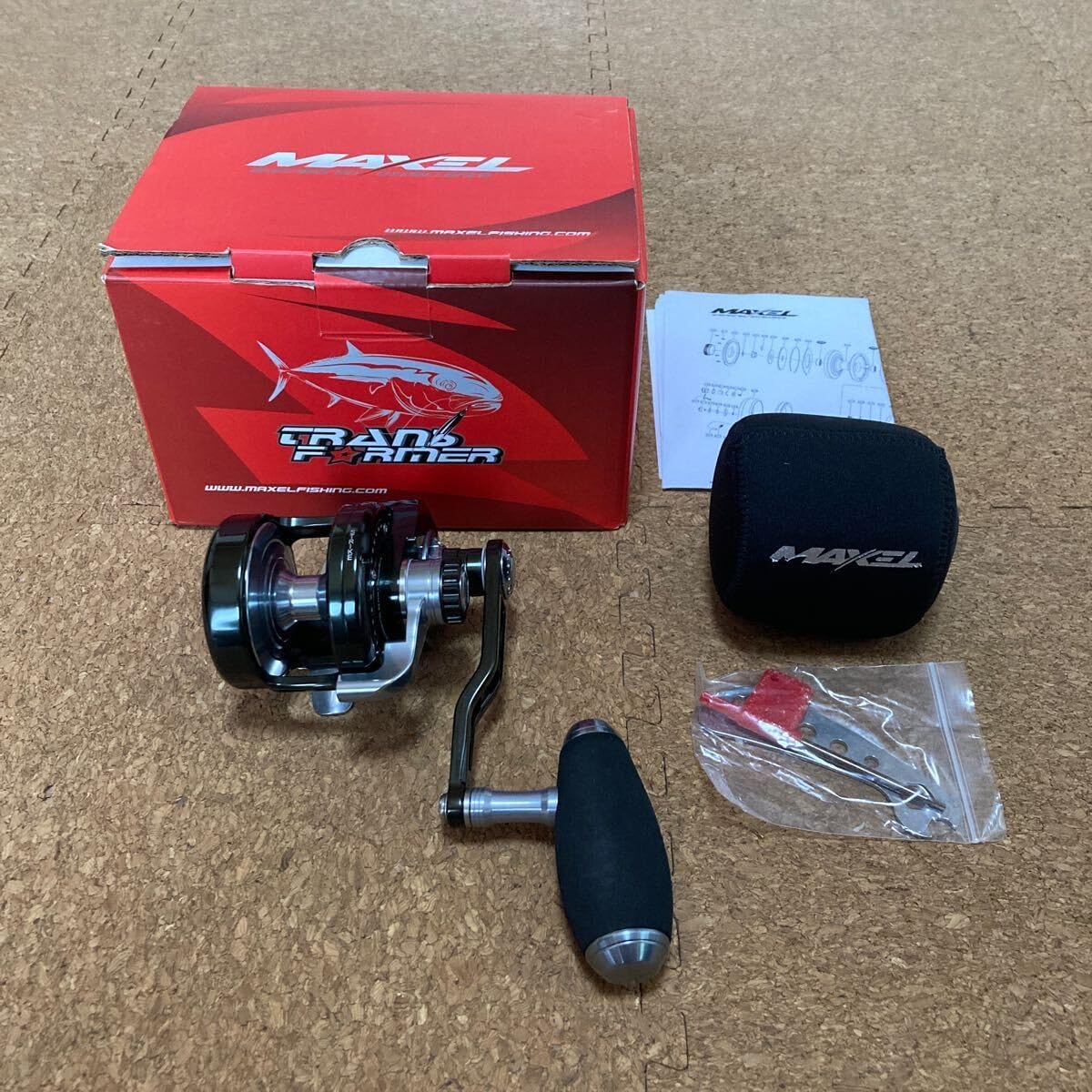 新品】MAXEL トランスフォーマーHG F40CH SIL/GS 右 マクセル