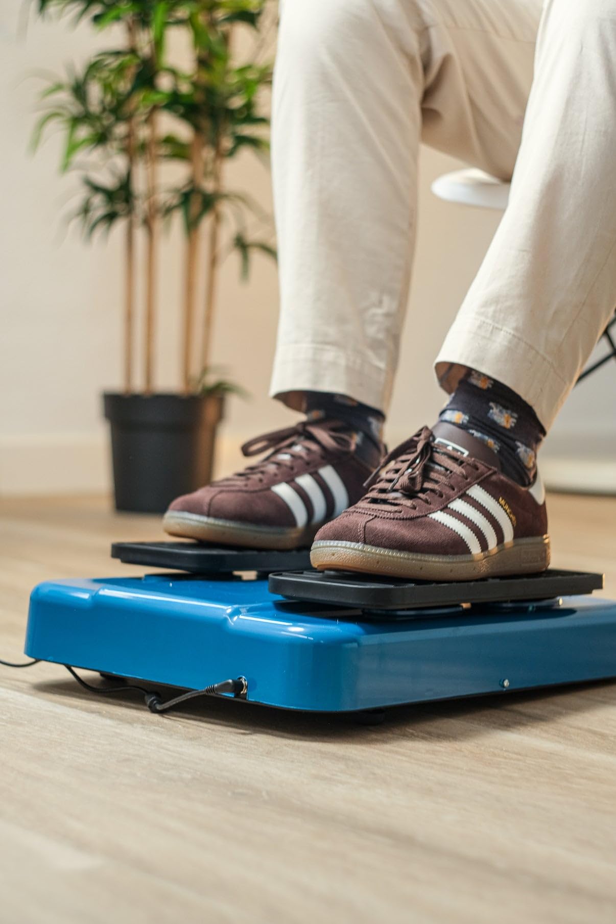 Máquina para Mover Las Piernas | Mejora la circulación sanguínea de piernas | Probado clínicamente | La Máquina de Andar Sentado .
