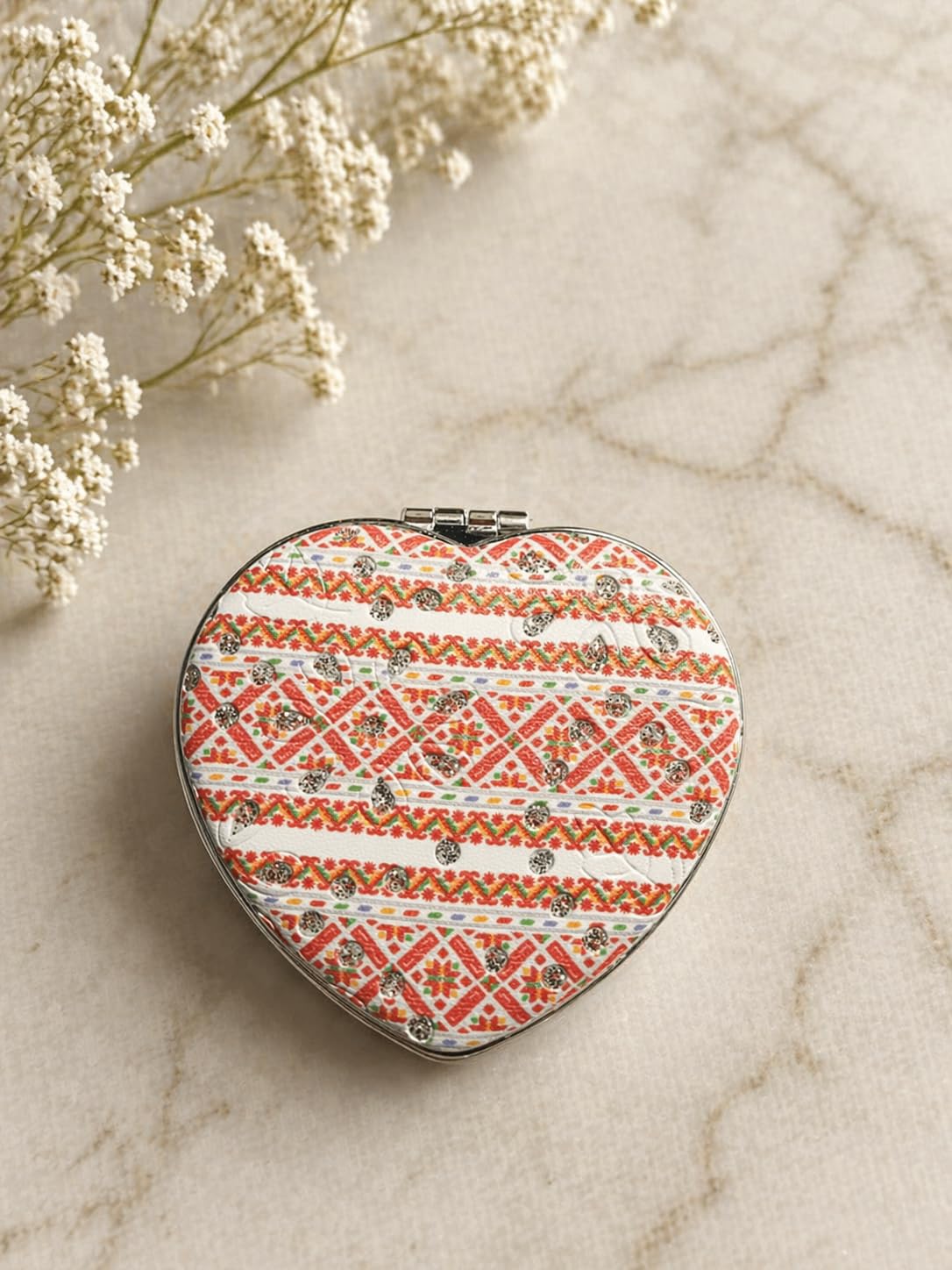 Heart Shape Foldable Mini Mirror, Double Sided Magnifying Compact Mirror, Travel Makeup Accessory for Women and Girls-image-48