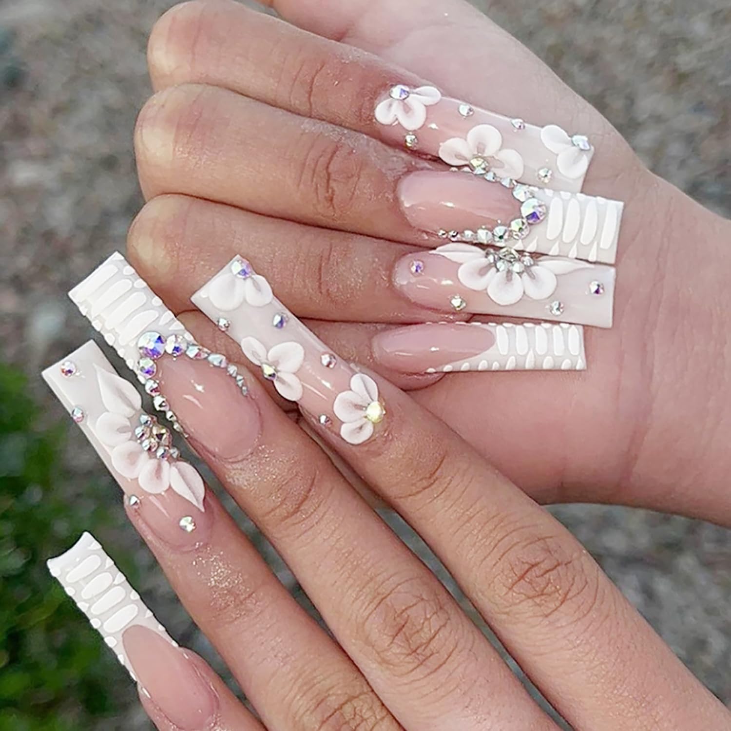 Press on Nails Long Length White Flower Design Square Fake Nails Artificial Acrylic Nails Glitter Rhinestones French False Nails Full Cover Reusable