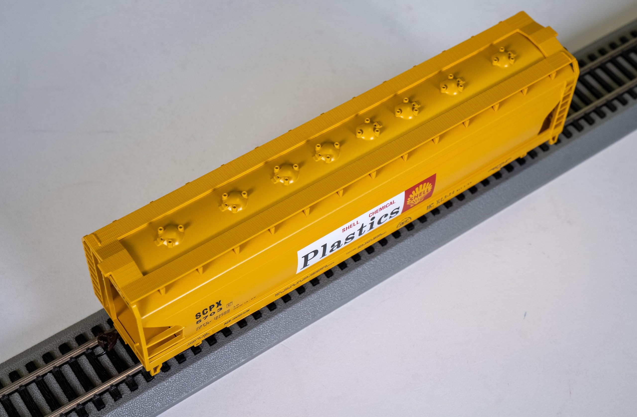 Bachmann Trenes - Tolva de Flujo Central ACF de 56' - Shell - Escala HO