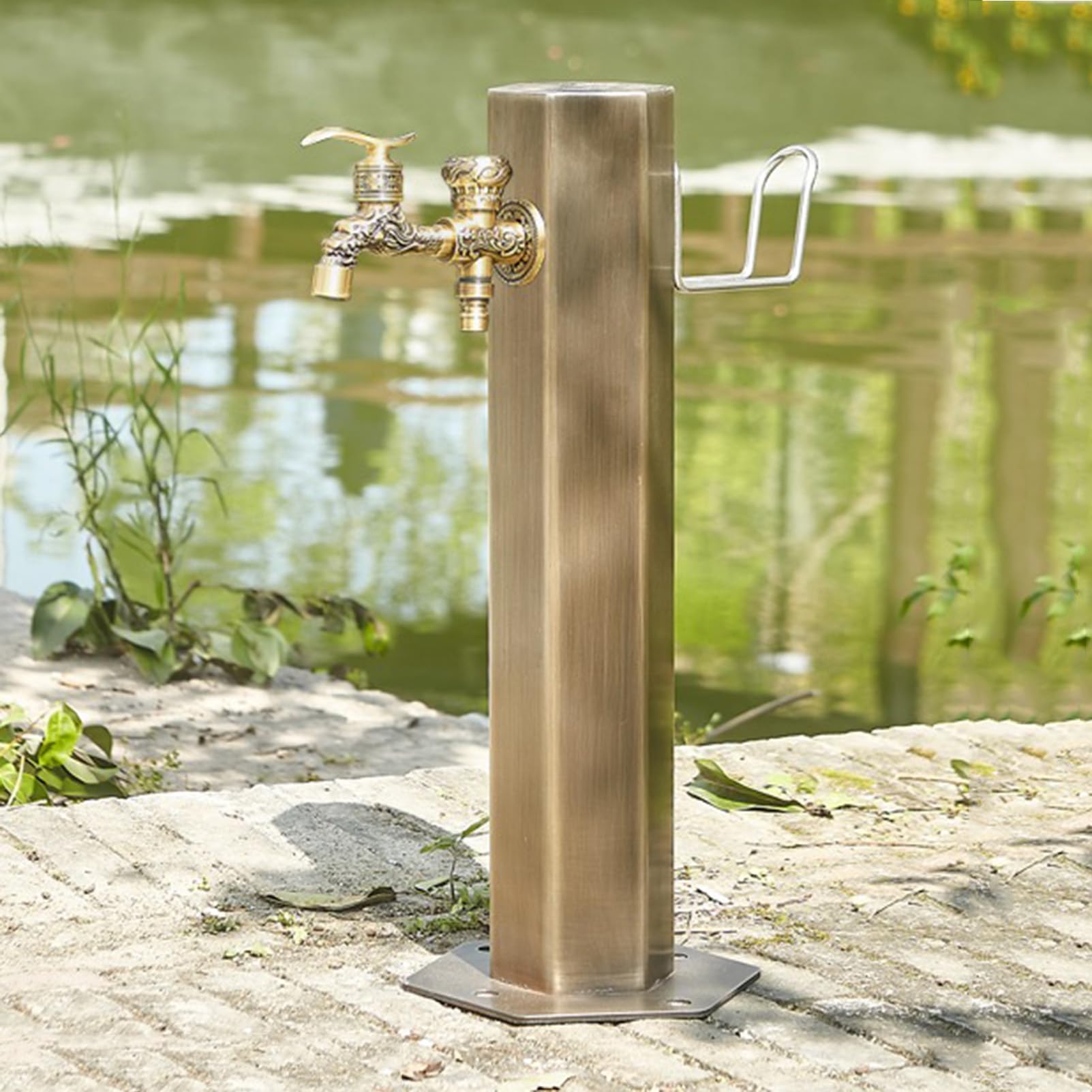 ZYCHSJXA Freestanding Garden Water Column with Copper Faucet – Decorative Fountain Dispenser for Antifreeze Irrigation & Hose Stand Hydrant Function
