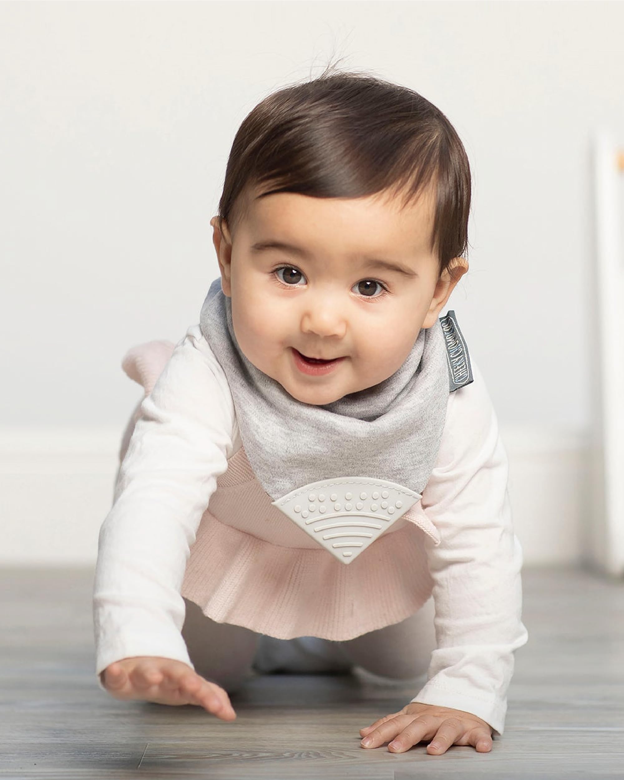 Cheeky Chompers Bavoir bandana bébés tout-petits anneau dentition silicone design primé hygiénique absorbant sans BPA Panda Pals