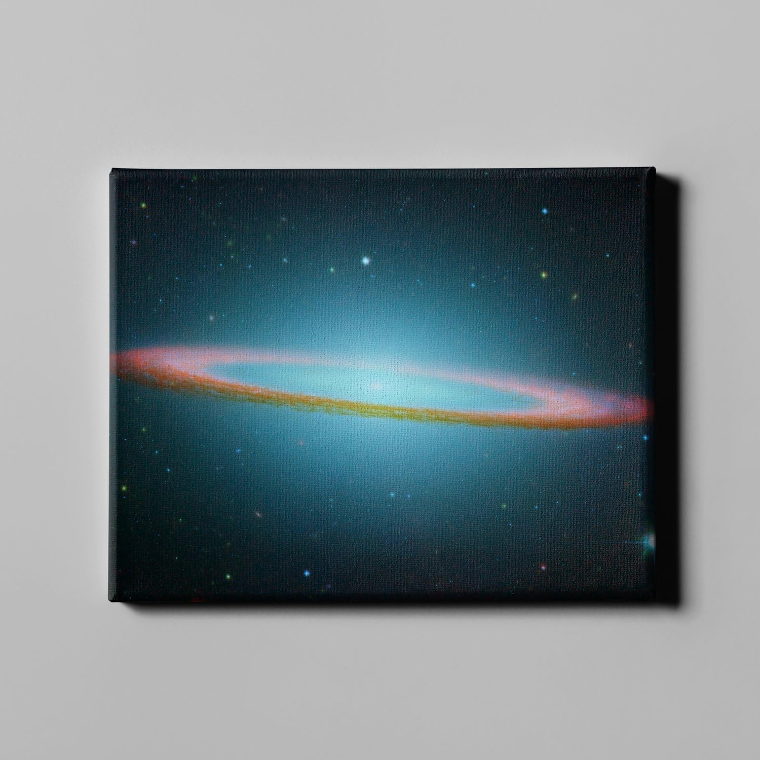 Decoración galaxia Sombrero en lienzo mediano: transforma tu salón con el Hubble 5