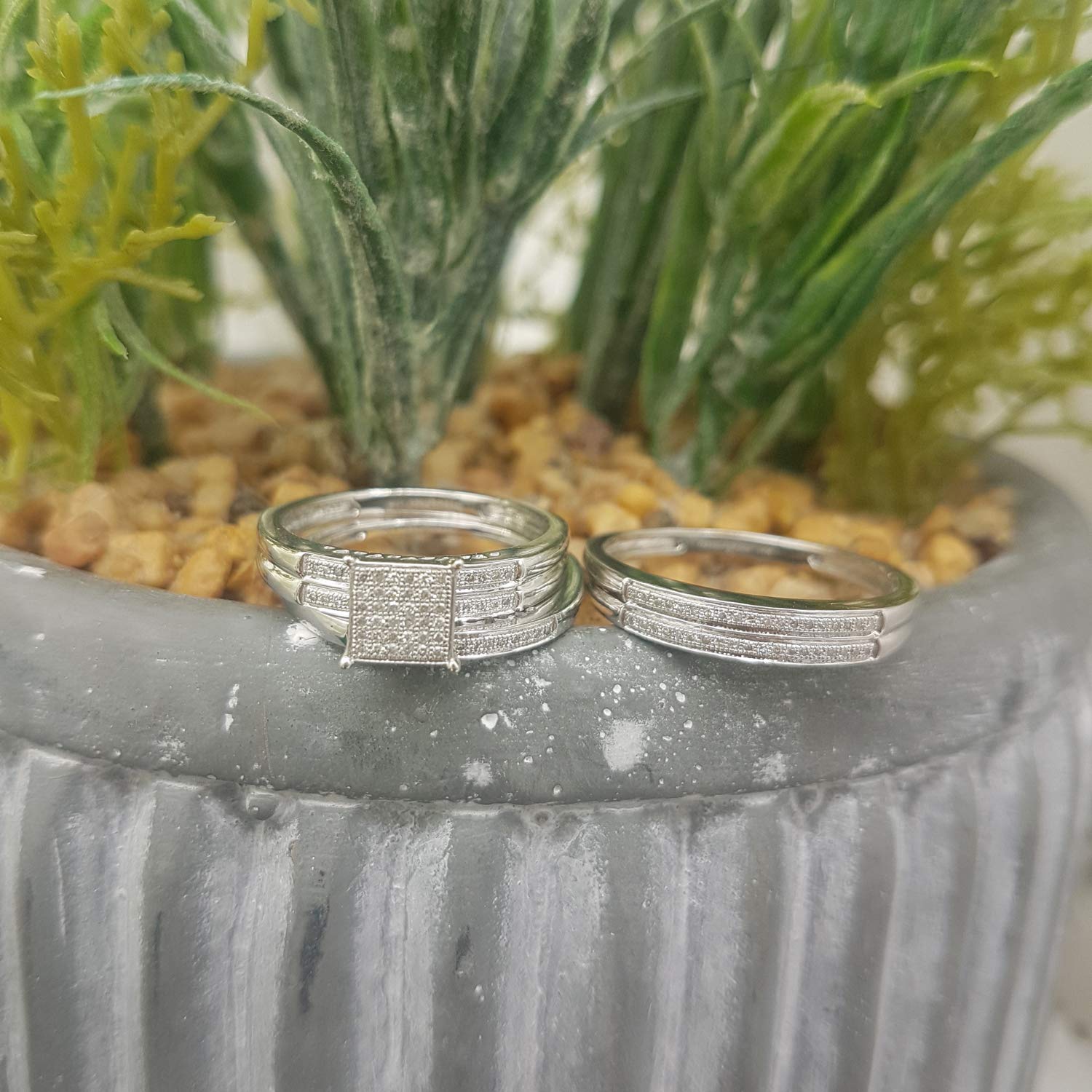 Dazzlingrock Collection - Juego de trio de compromiso de diamante blanco redondo de 0,23 quilates (peso total de quilates) para hombre y mujer, plata de ley de 1/4 quilates.