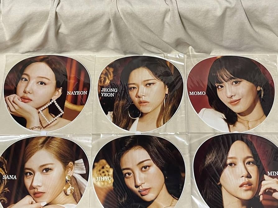 TWICE うちわ、アルバム 商品詳細ページ | ONCE JAPAN OFFICIAL SHOP | TWICE JAPAN 3rd