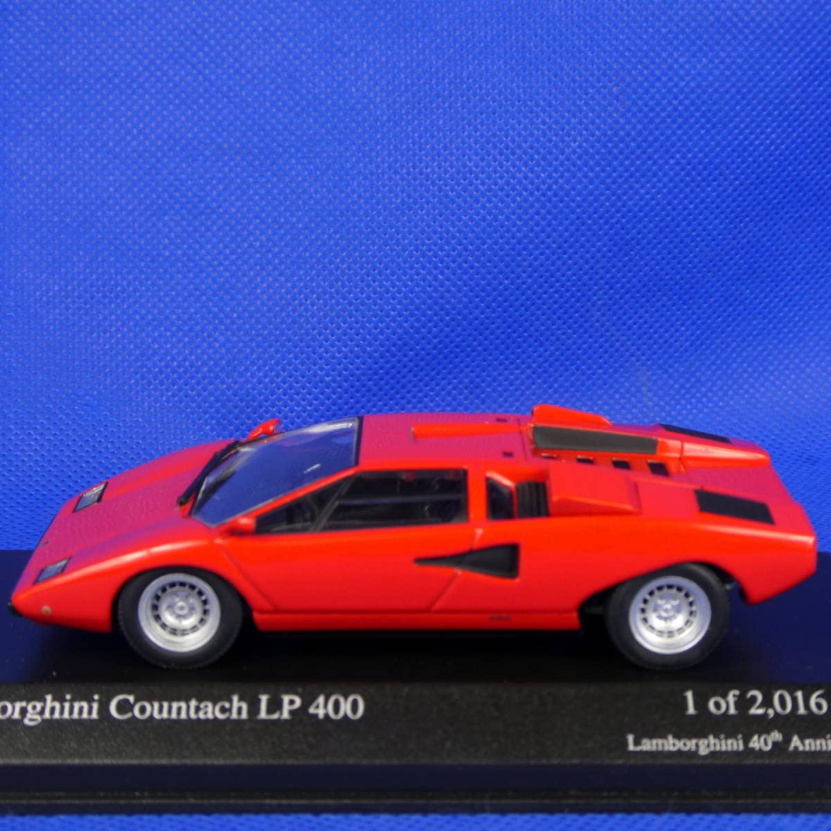 1/43 ミニチャンプスランボルギーニカウンタックLP400 赤40周年記念