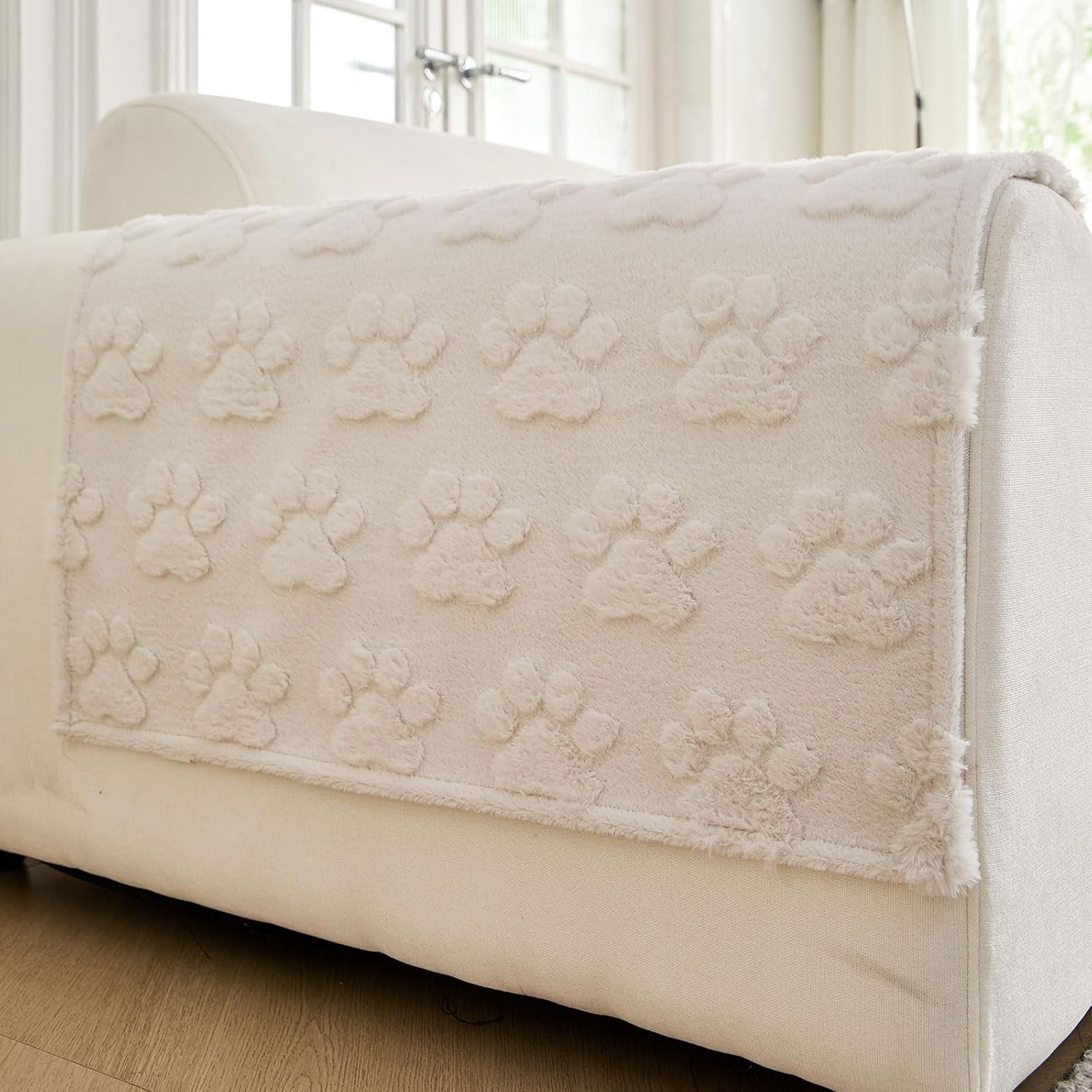 Waterproof Couch Cover for Dogs Non-Slip Pet Couch Covers for Sectional Sofa, Thick Soft Washable Sofa Covers for 3 Cushion Couch Sofa Pet Friendly (White, 23 * 23(2pcs))